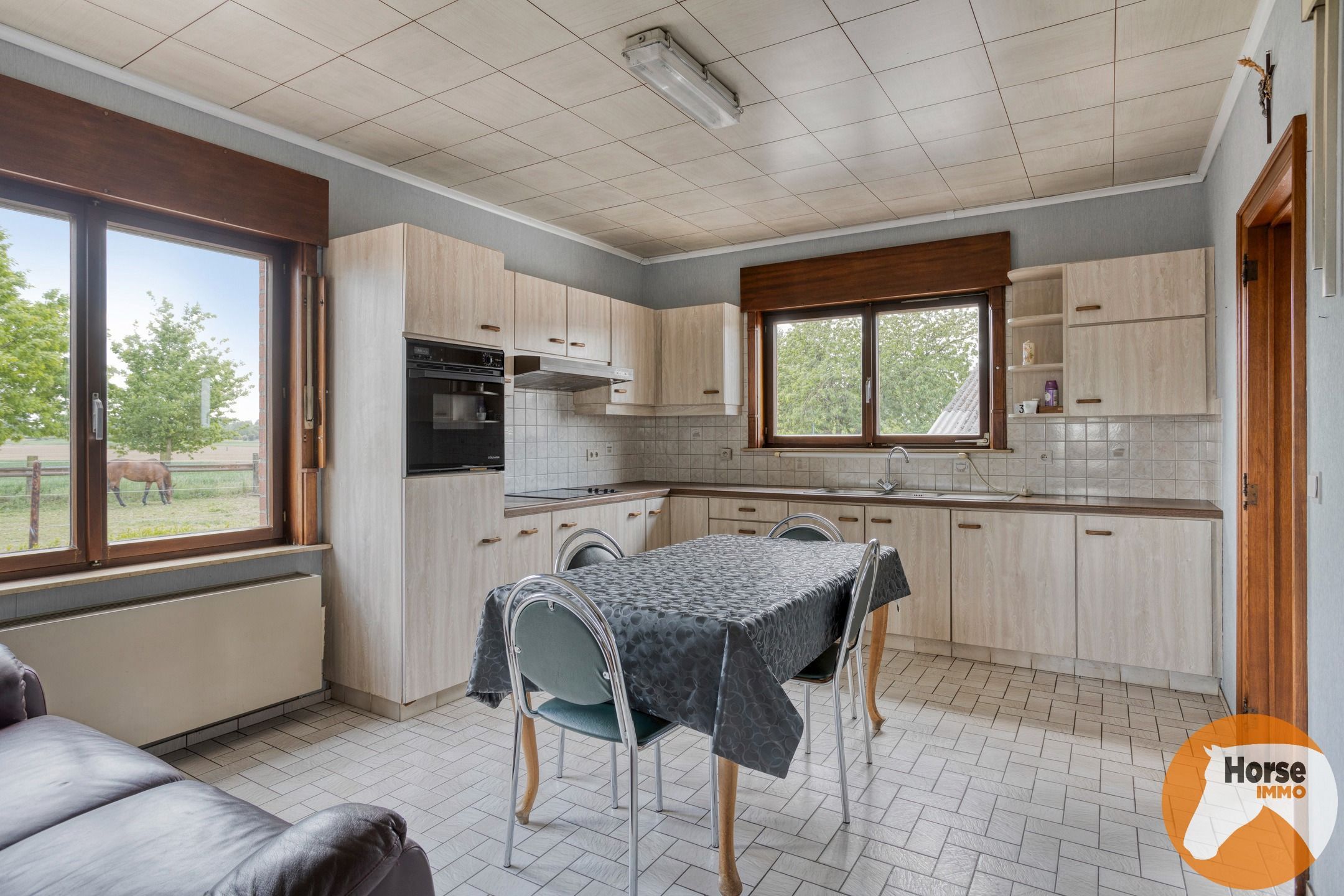 WOUBRECHTEGEM - Charmante woning met 2 loodsen op 1,61 ha  foto 8