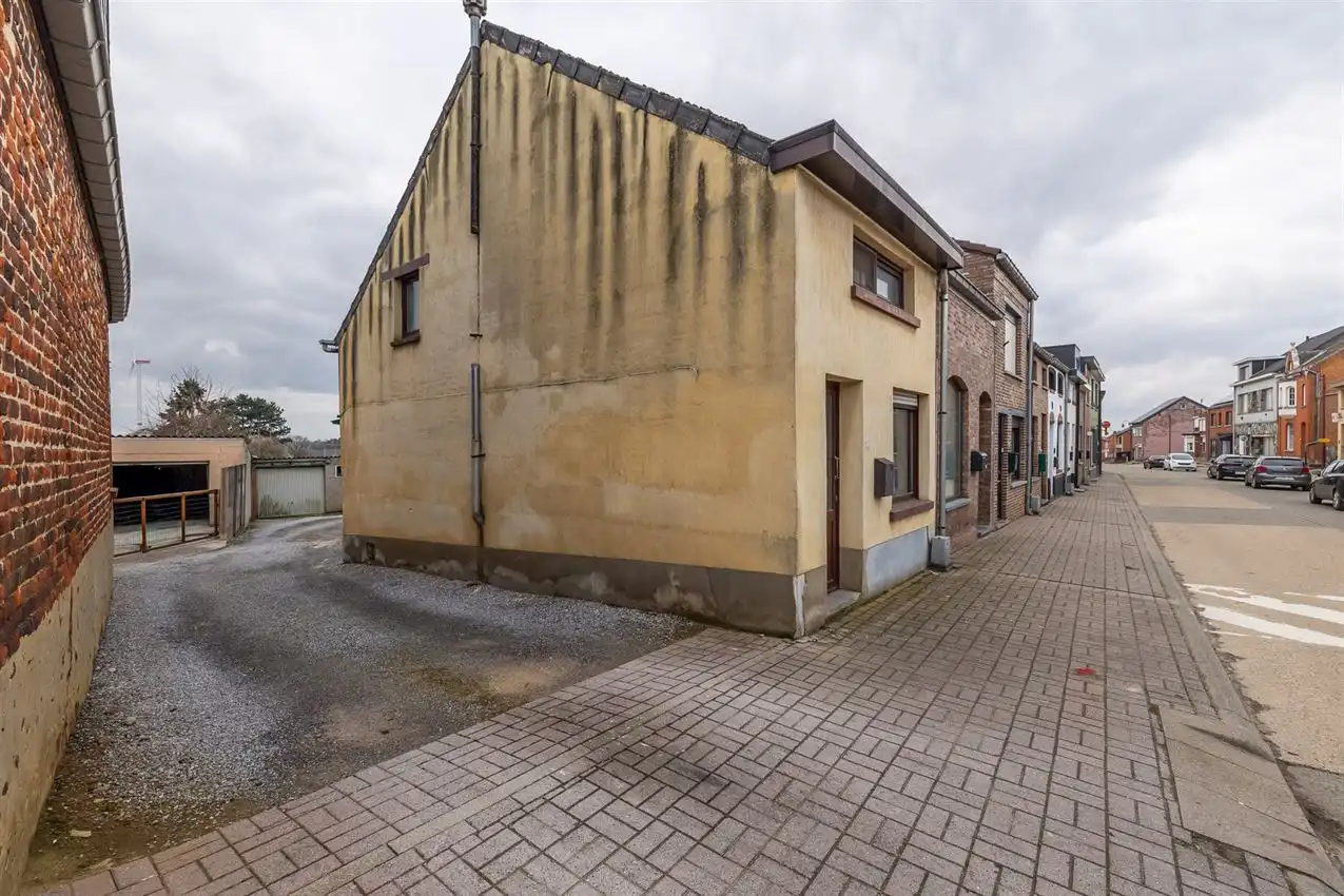 Op te frissen rijwoning, ideaal voor starters foto 43