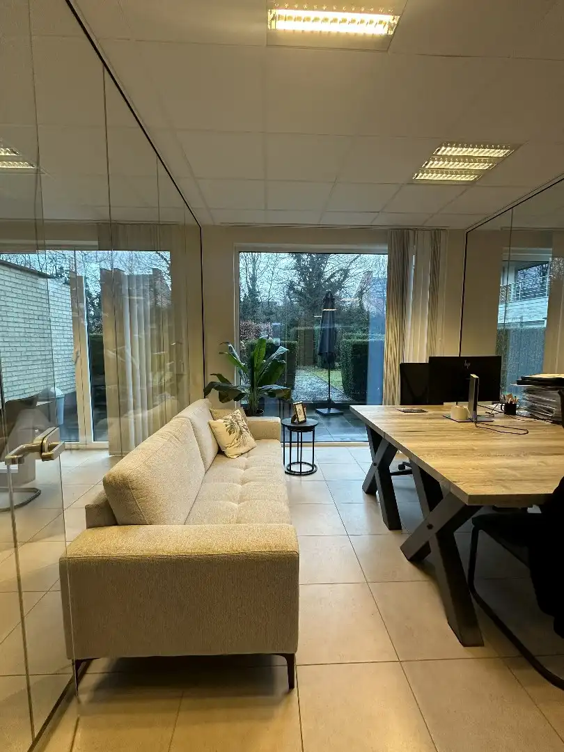 Commercieel kantoor in kantoorgebouw centrum Lommel foto 4