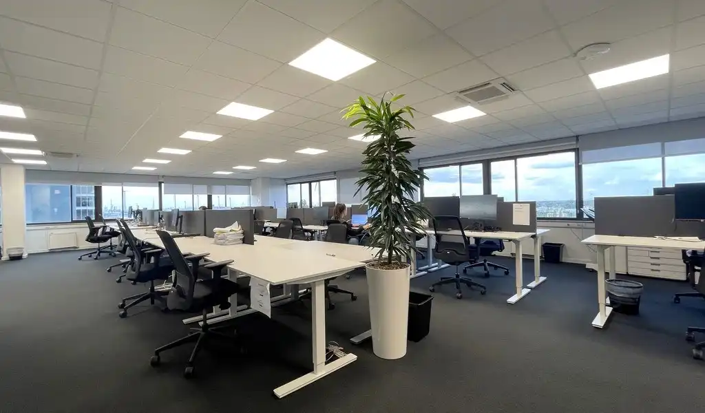 Ingericht kantoor te huur in North Trade Building Antwerpen foto 4