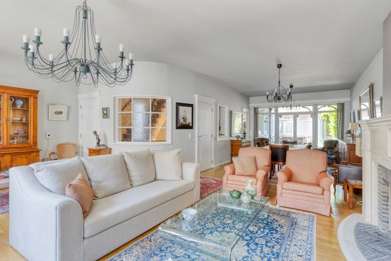 Uniek, karaktervol INSTAPKLAAR herenhuis/ KANGOEROEWONING met 5 slaapkamers én aparte garage in hartje Temse TE KOOP! foto 5