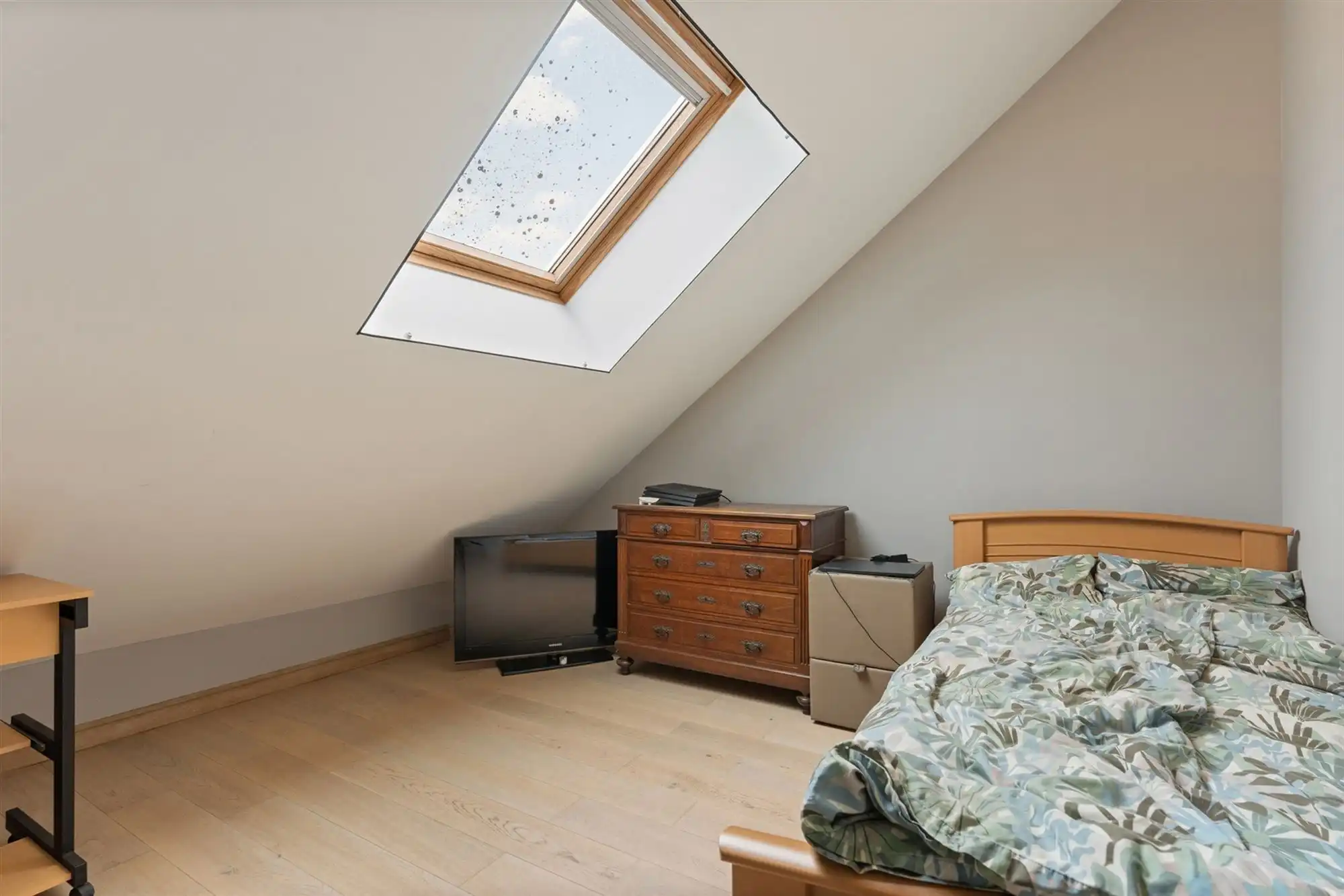 KNAP GERENOVEERDE WONING (175M²) MET 4 SLAAPKAMERS EN LEUKE STADSTUIN TE HASSELT foto 23