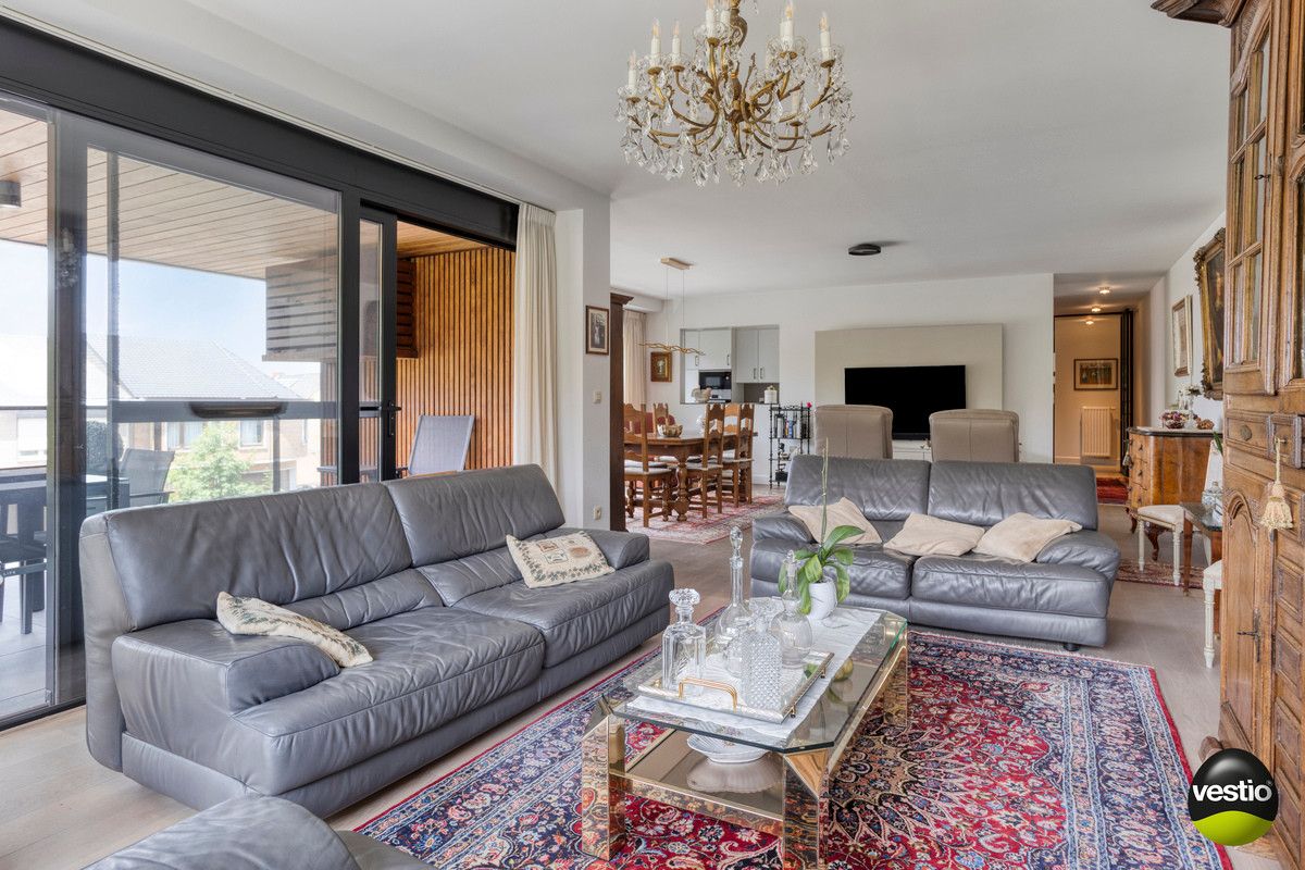 LUXUEUS APPARTEMENT VAN 147M² MET 2 SLK EN RUIM TERRAS IN CENTRUM. foto 9