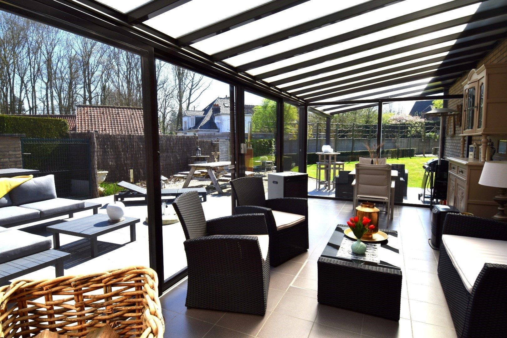 Landelijke villa op top locatie met grote zuidgerichte tuin foto 12