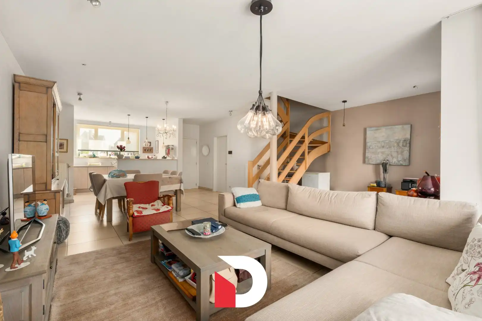 Schitterende instapklare stadswoning met 4 slk en stadstuin in rustige omgeving foto 5