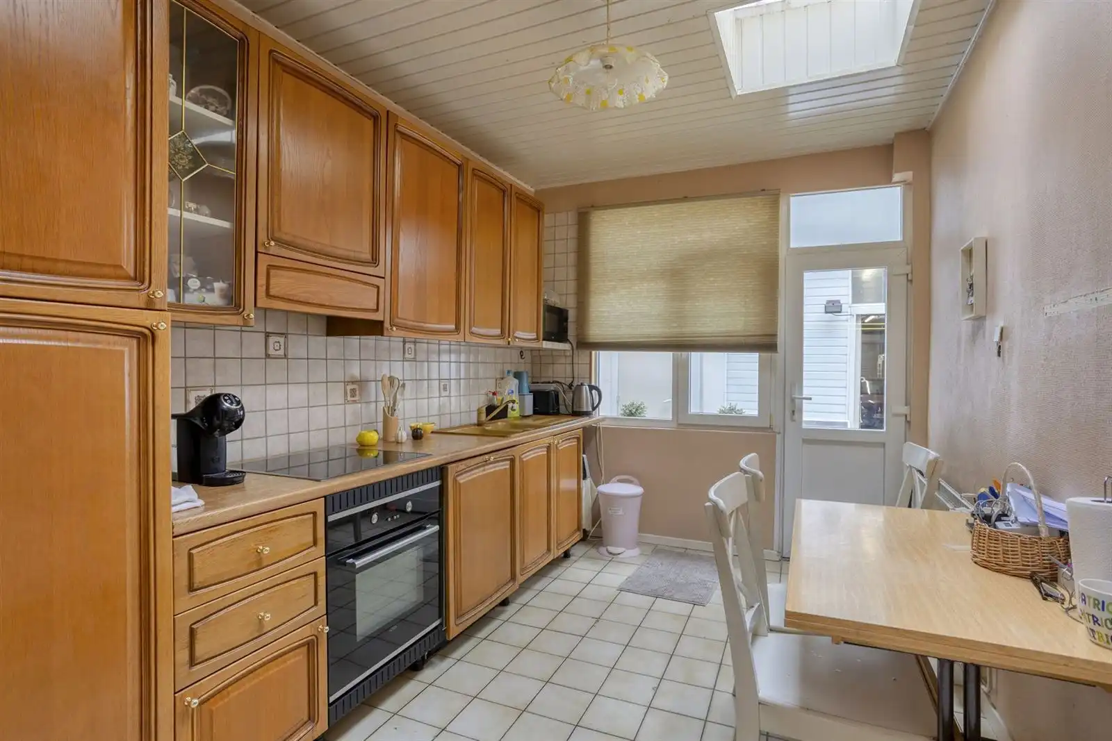 Woning met 4 slaapkamers en grote garage te Ruisbroek foto 6
