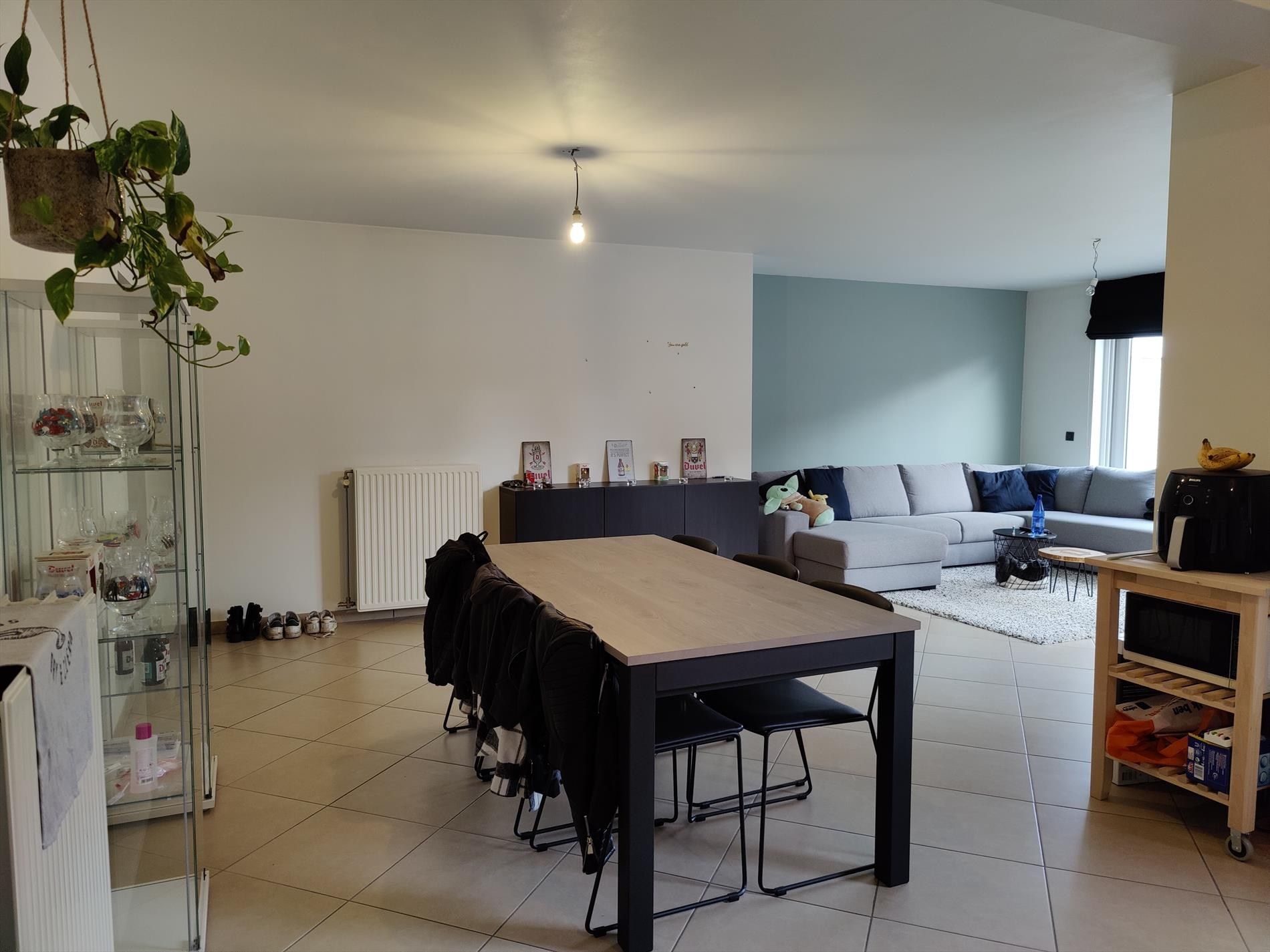 Ruim appartement met 1 slaapkamer in het centrum van Balen! foto 3