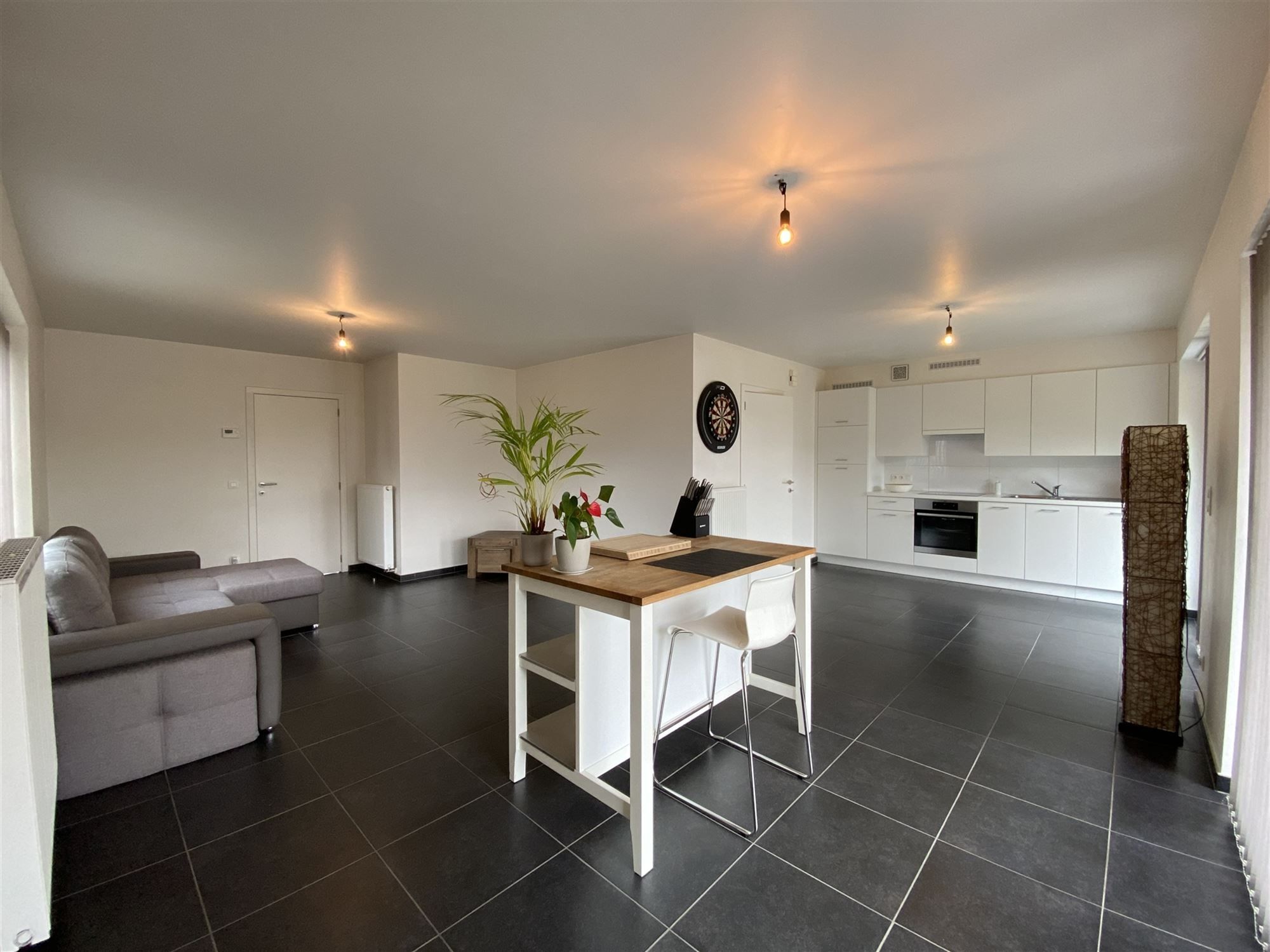 Woning met 3 slaapkamers en garage te Evergem  foto 2