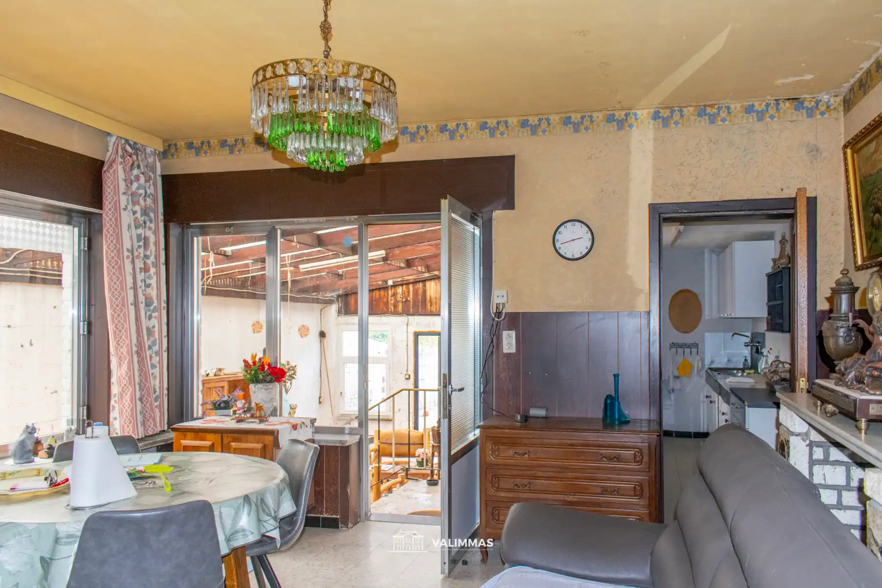 Ruime woning mt bijgebouwen & atelier (achteraan bereikbaar) foto 4