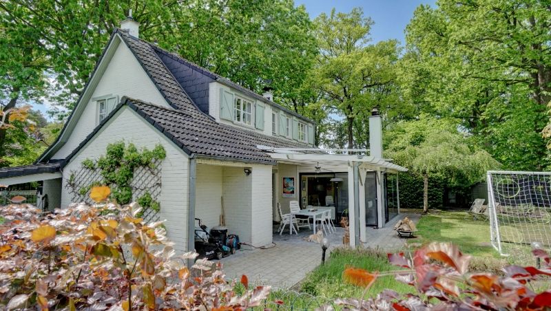 Charmante villa van 205m² op 8 are 50 ca foto 4
