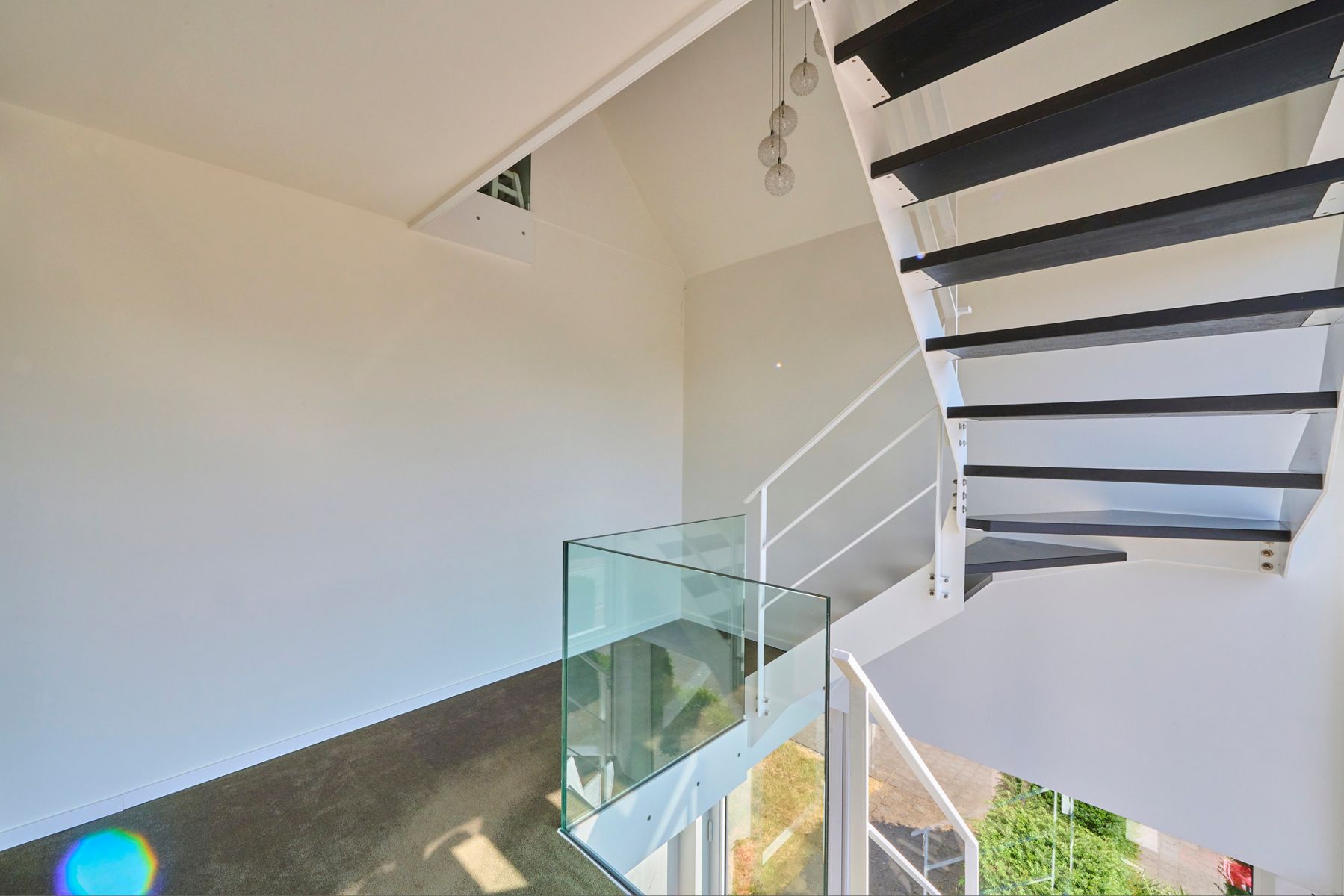 Exclusieve woning met handelzaak,appartement, zwembad en lift. foto 27