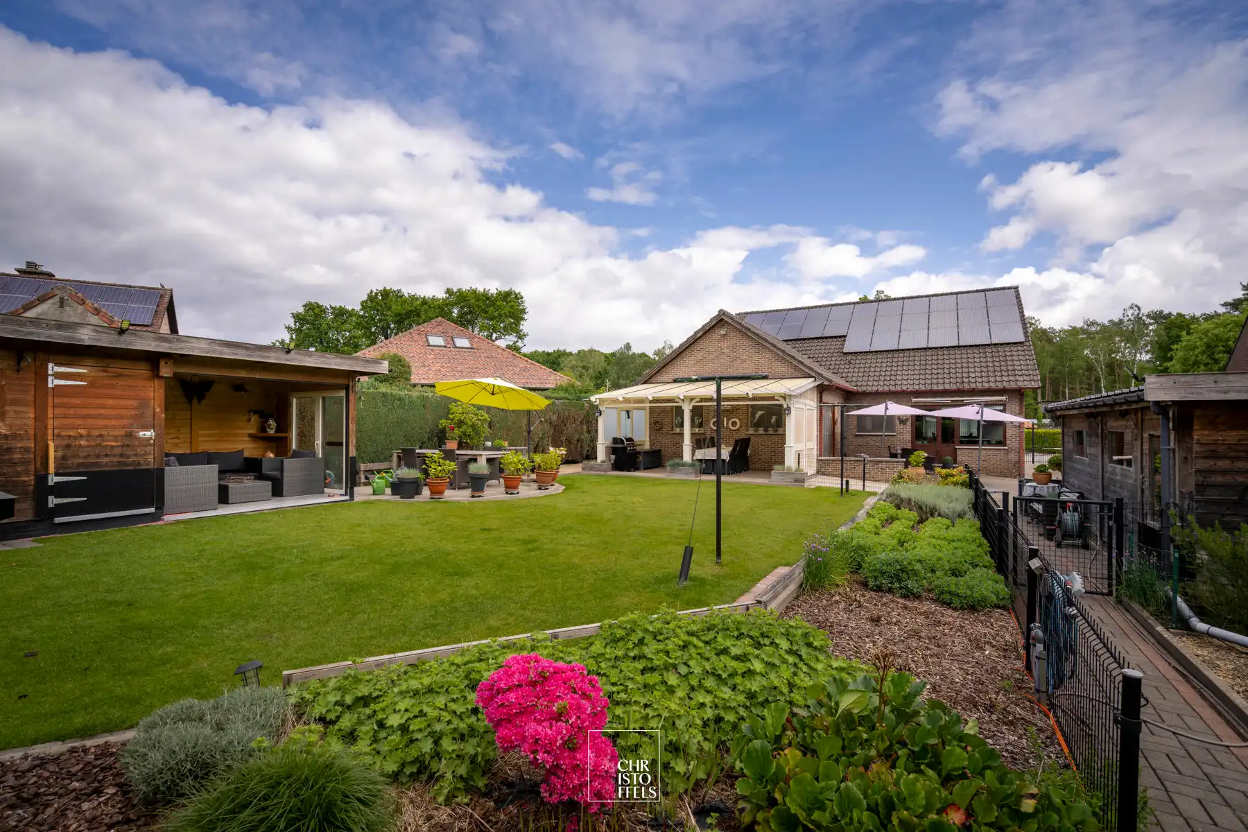 Ruime gezinswoning met tuin op een perceel van 876 m2 foto 16
