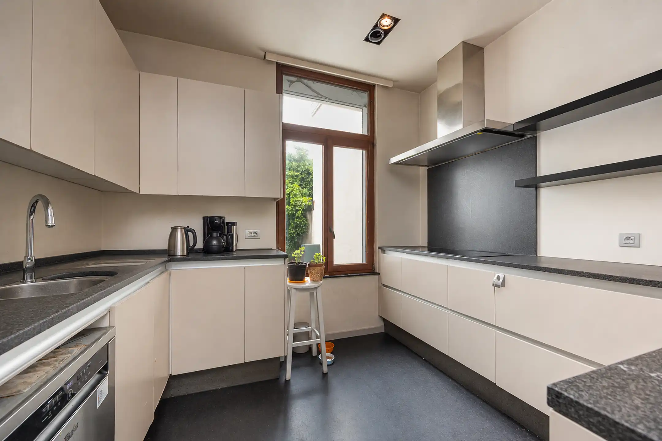 Unieke dubbelwoning in het bruisende Borgerhout foto 7