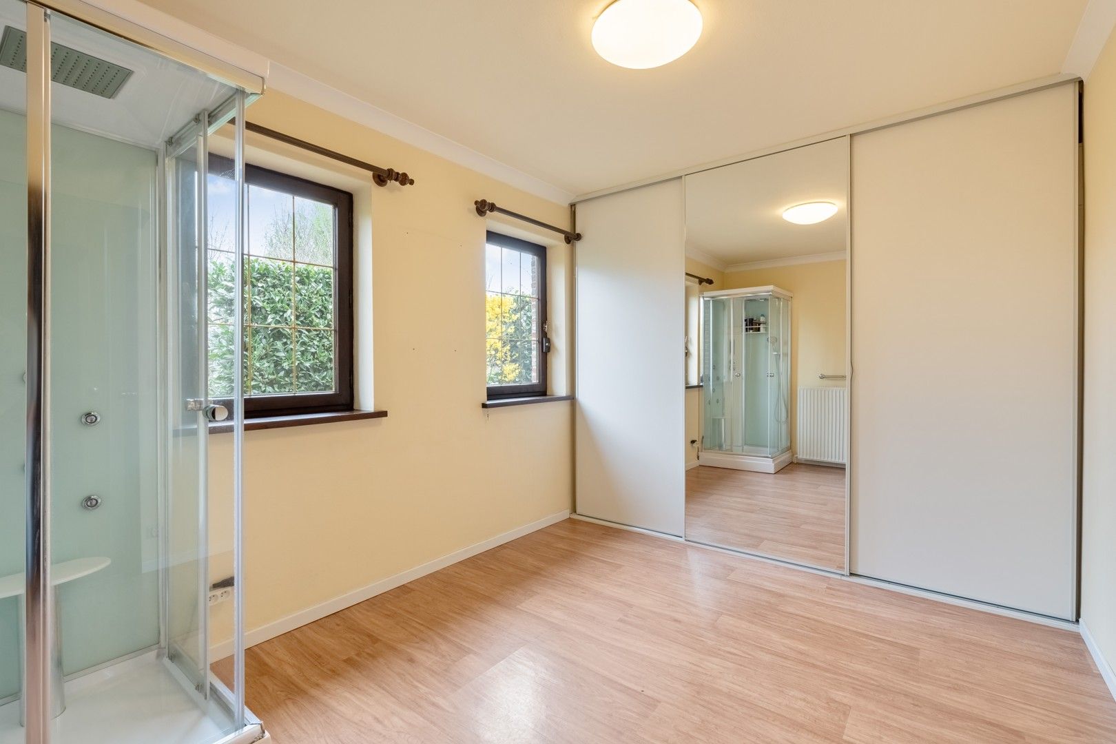 Karaktervolle bungalow met 2 slaapkamers in een rustige straat te Bunsbeek foto 24