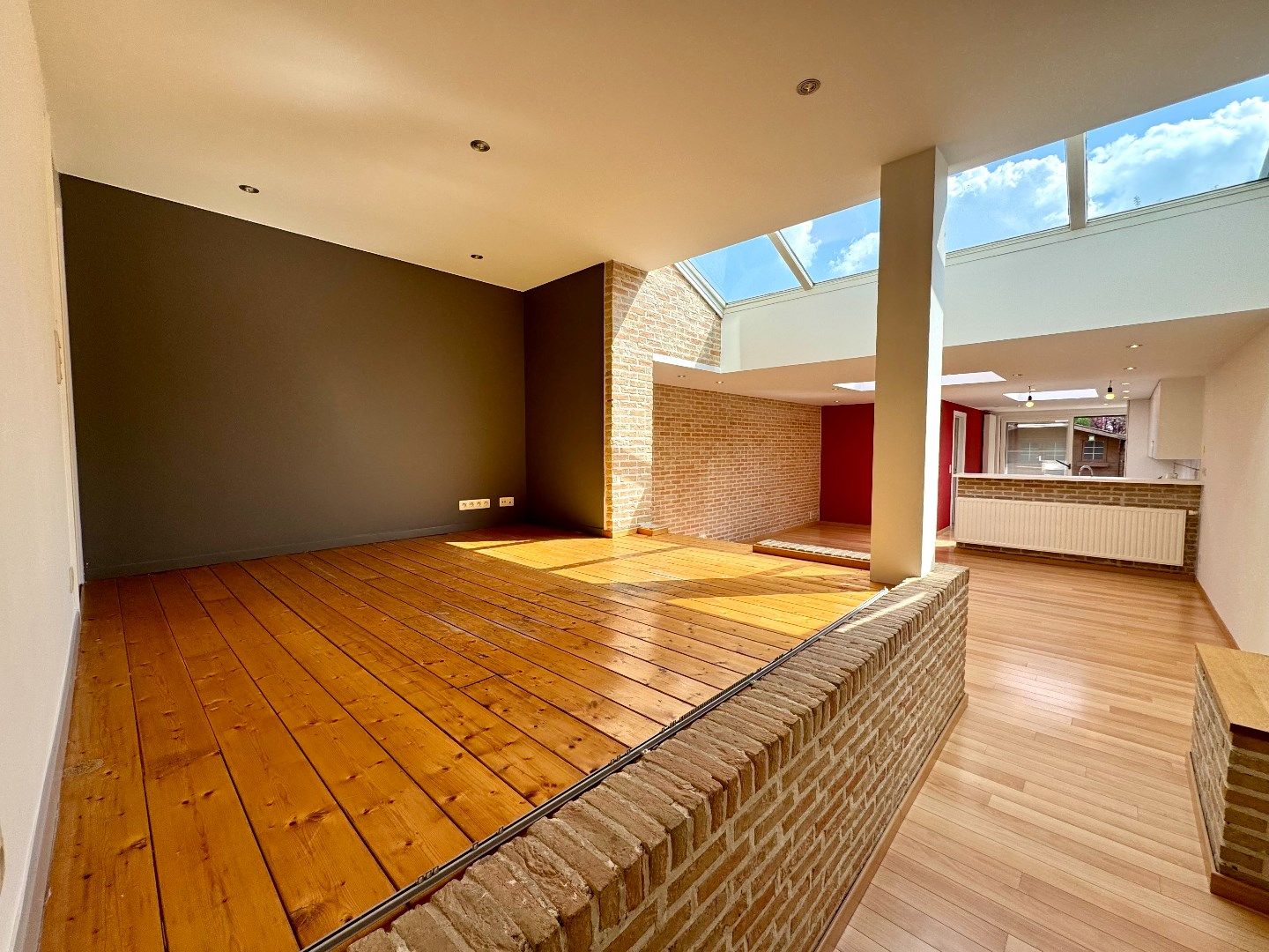 INSTAPKLARE WONING MET 3 SLPKS, TUIN EN OPRIT foto 6