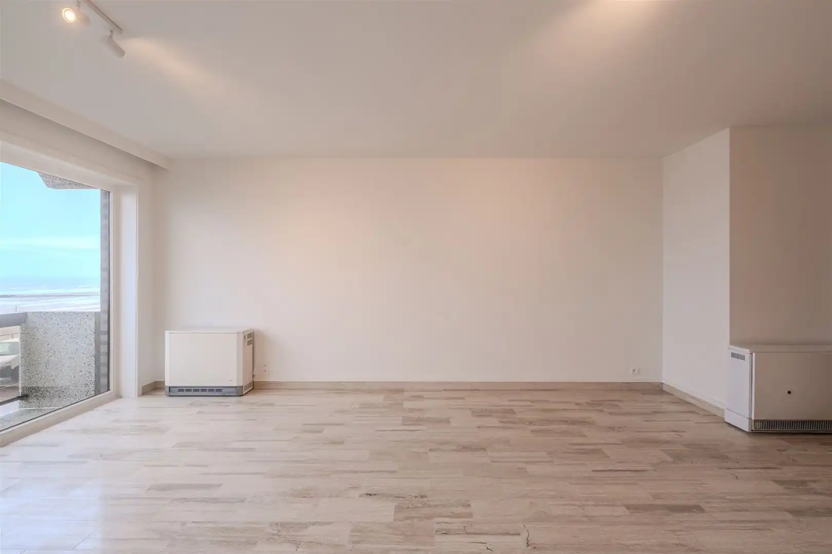 uitzonderlijk doorloop appartement met zee- en duinzicht foto 2