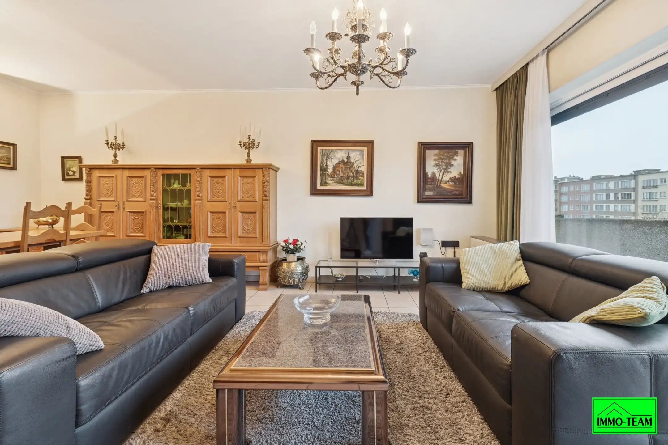 Aangenaam appartement met 2 slaapkamers foto 2