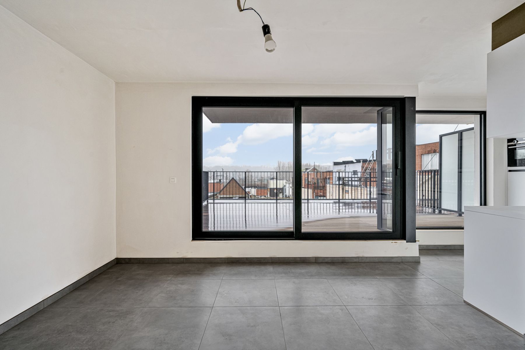 Nieuwbouw appartement op de eerste verdieping foto 5