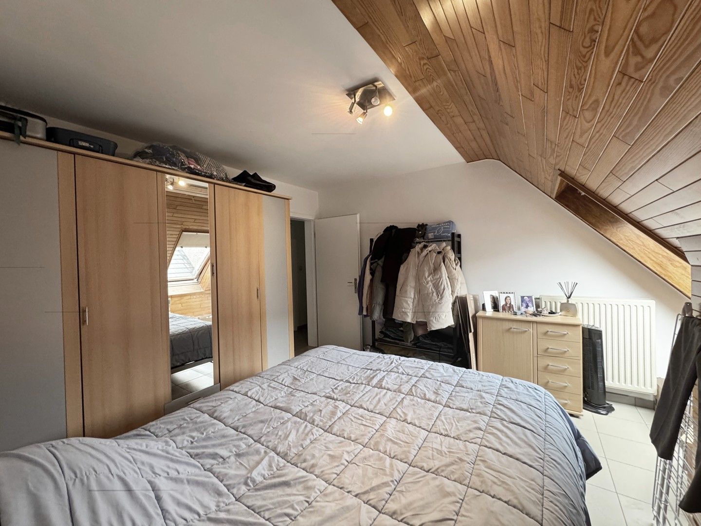 Mooi appartement met 2 slaapkamers in centrum Borgloon foto 4