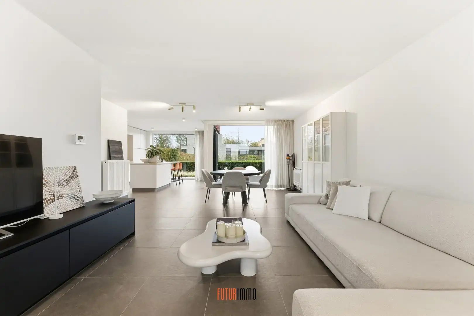 Moderne half open woning in Oekene foto 2