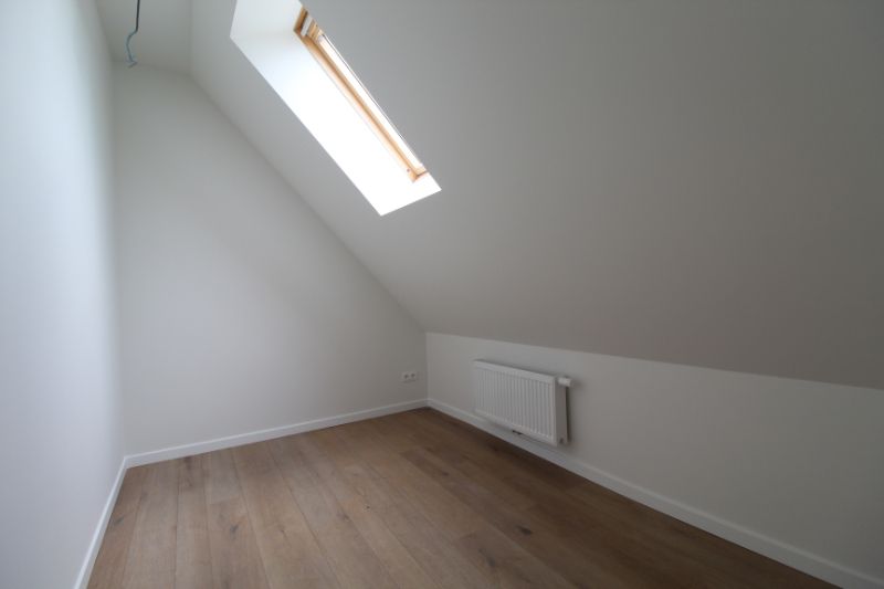 Gerenoveerde woning met drie/vier slaapkamers te Kachtem foto 13