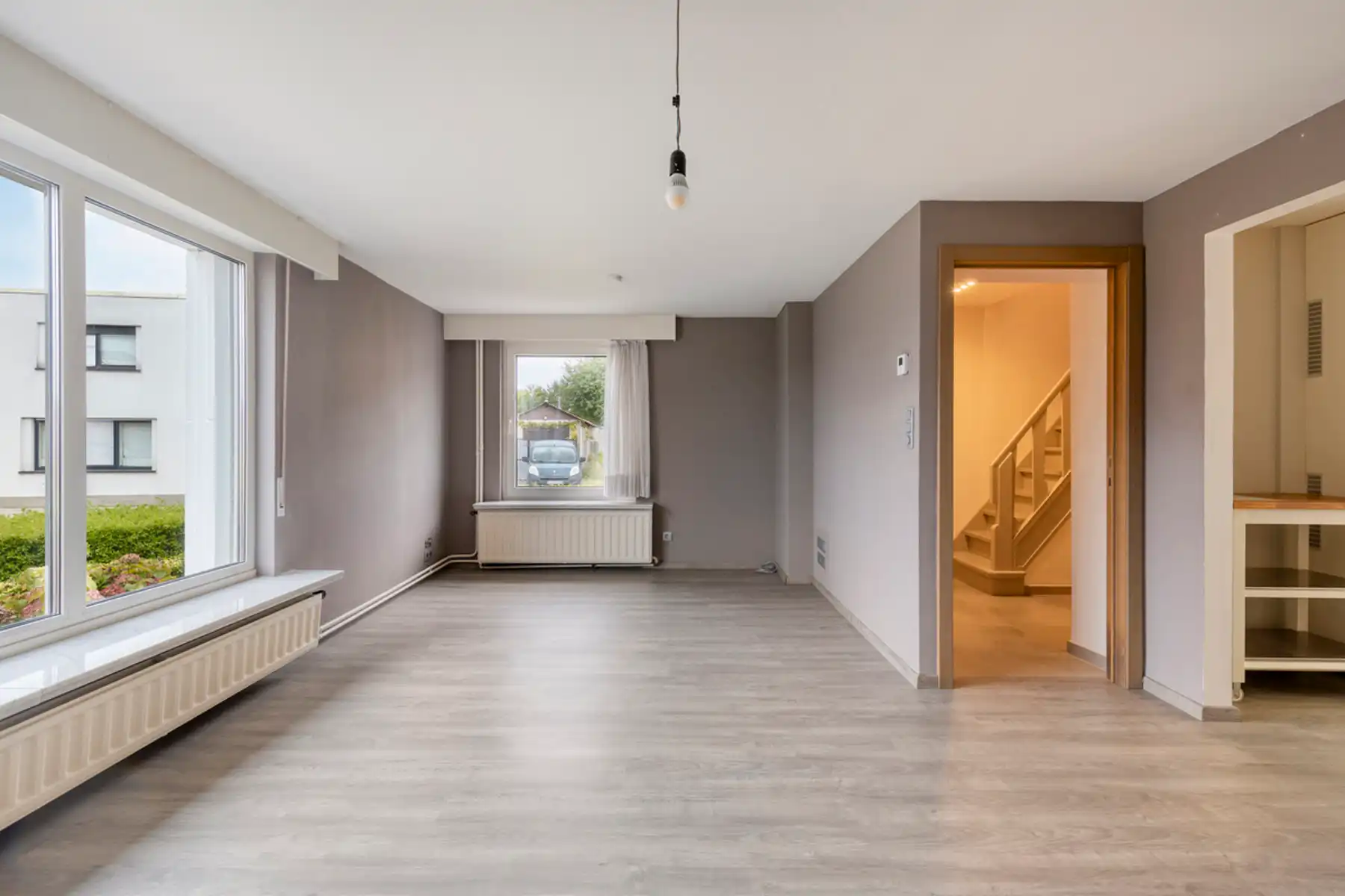 Instapklare centrum-woning pal bij centrum Buggenhout  foto 9