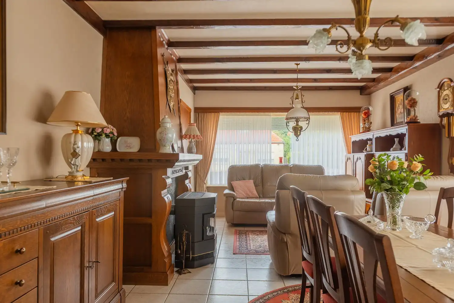 Ruime gelijkvloerse woning op een perceel van 1.114m² nabij het centrum van Meerhout foto 4
