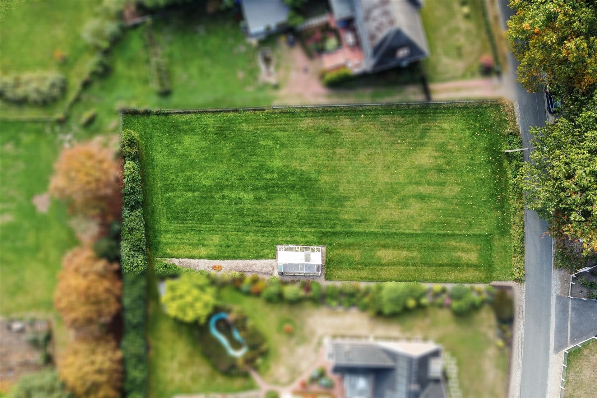 Gunstige & rustig gelegen bouwgrond voor een open bebouwing. foto {{pictureIndex}}