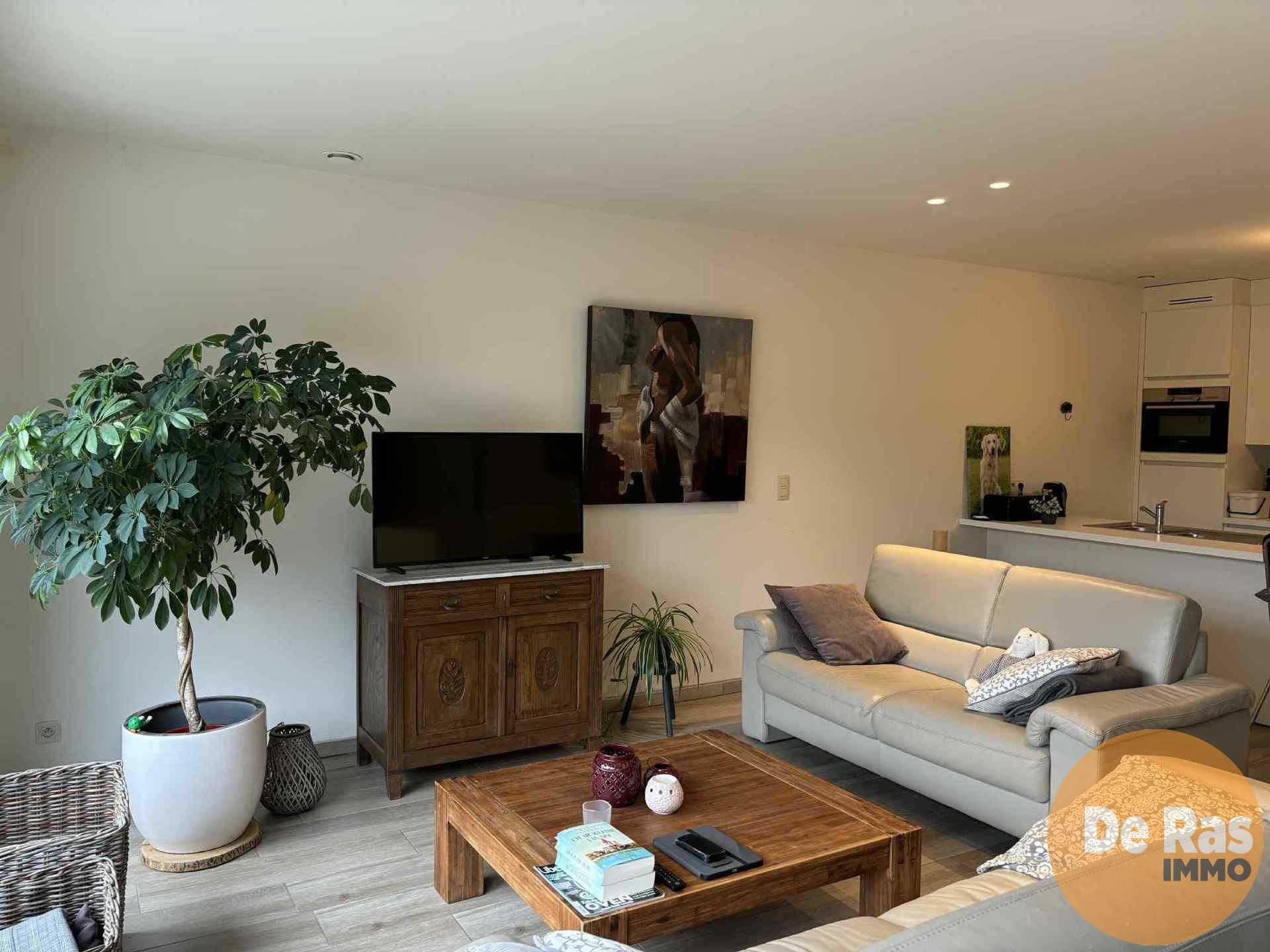 HERZELE - Recent appartement op rustige locatie foto 3