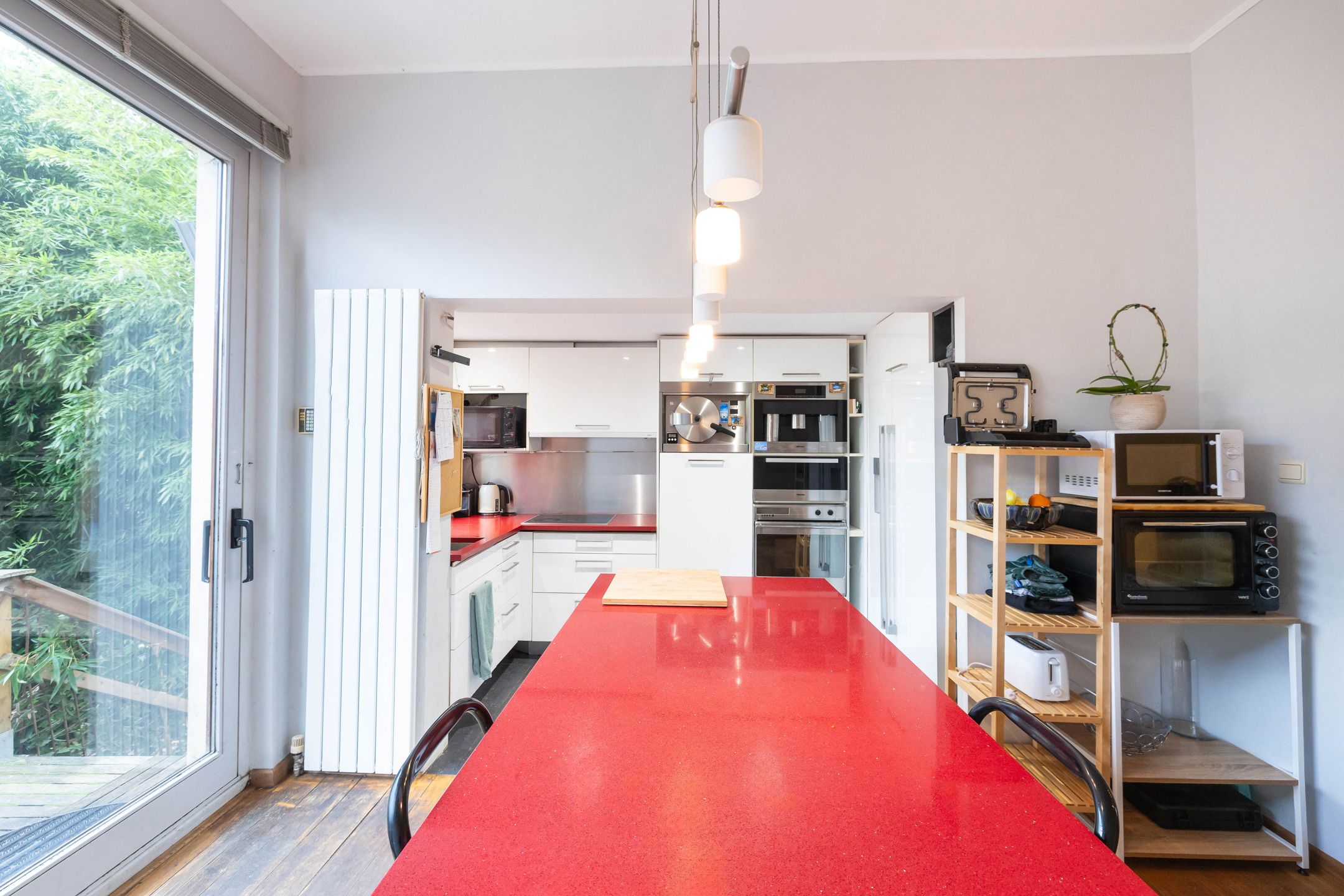 Huis met potentieel voor verkaveling van het terrein foto 4