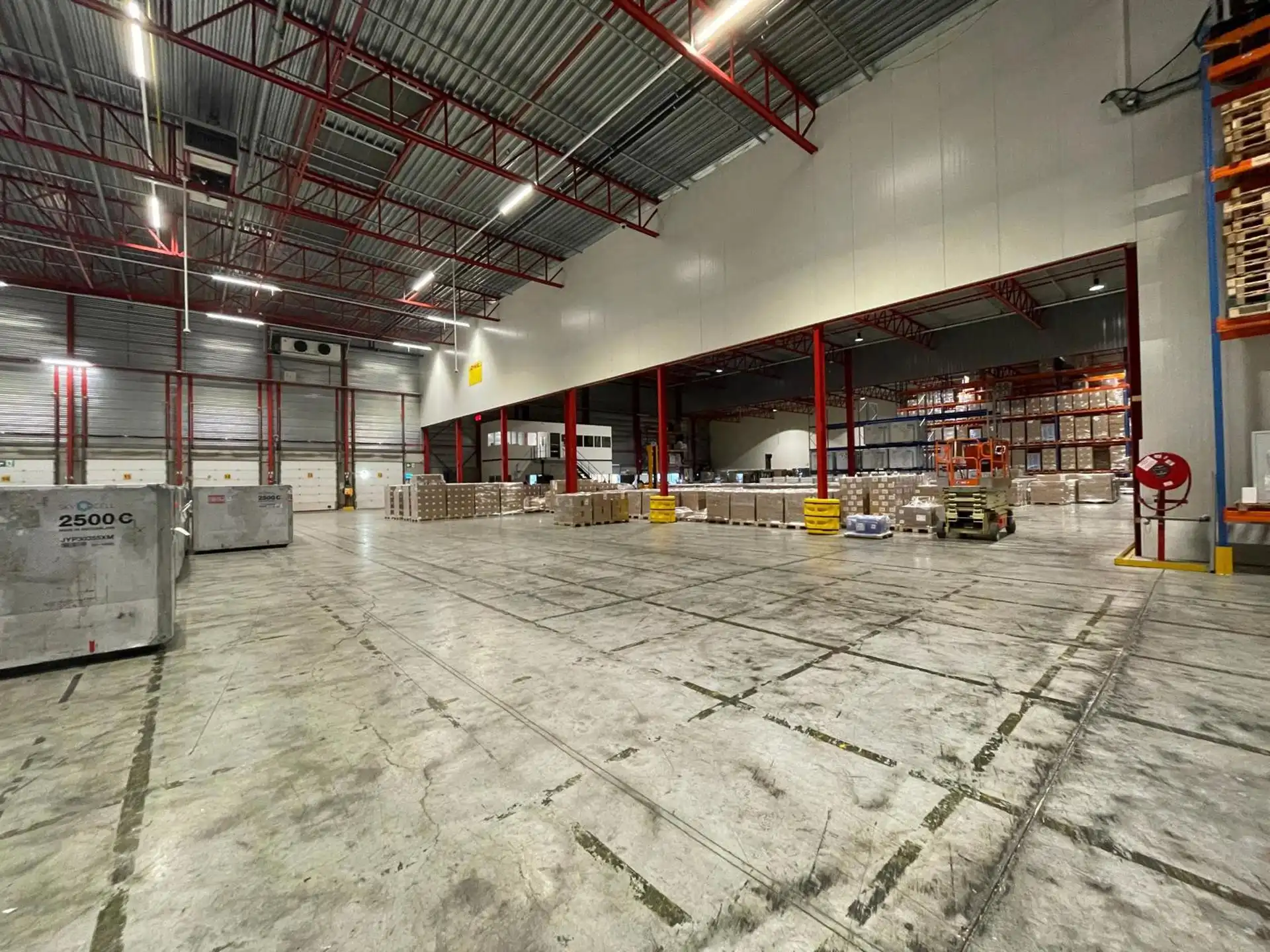 Logistieke ruimte te huur op gunstige locatie te Mechelen foto 2