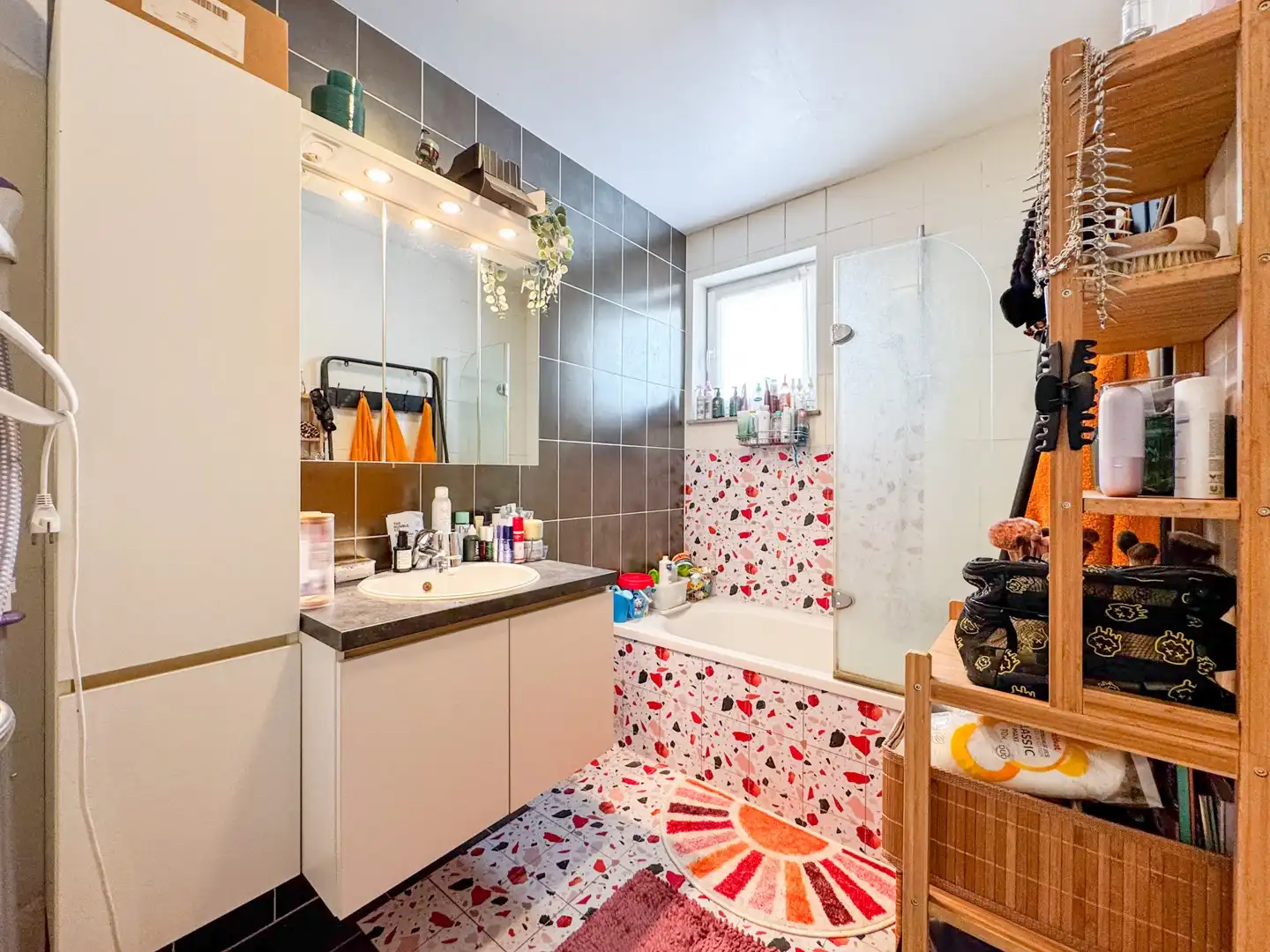 Lichtrijk appartement met garagebox aan het station van Aalter foto 10