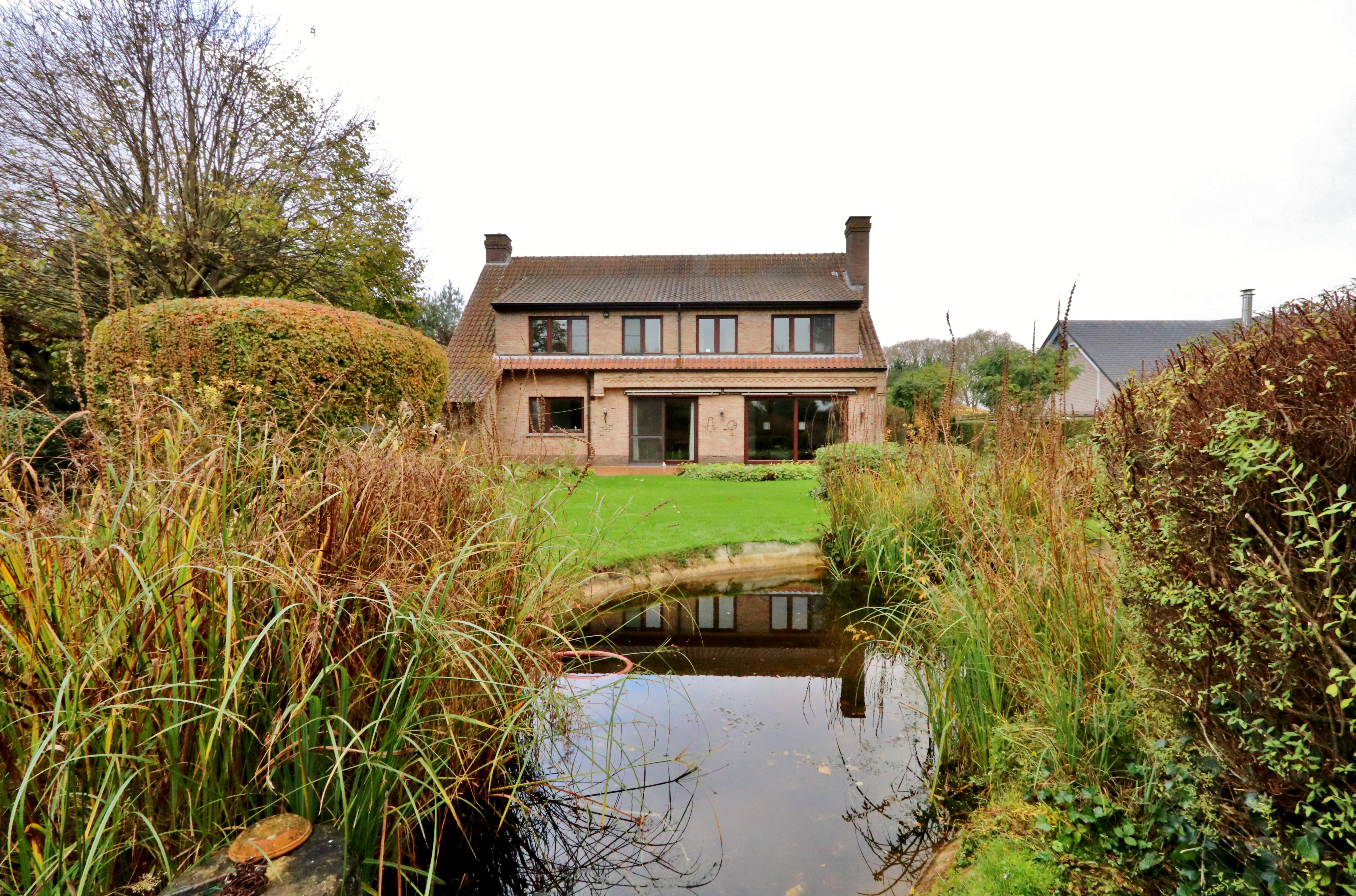 Wolvertem-MEISE:magnifieke Z-geörienteerde VILLA in residentiële wijk foto 6