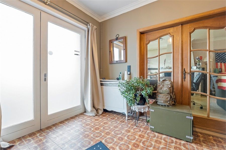 RUIME GEZINSWONING BOORDEVOL POTENTIEEL IN NIEUWERKERKEN foto 6