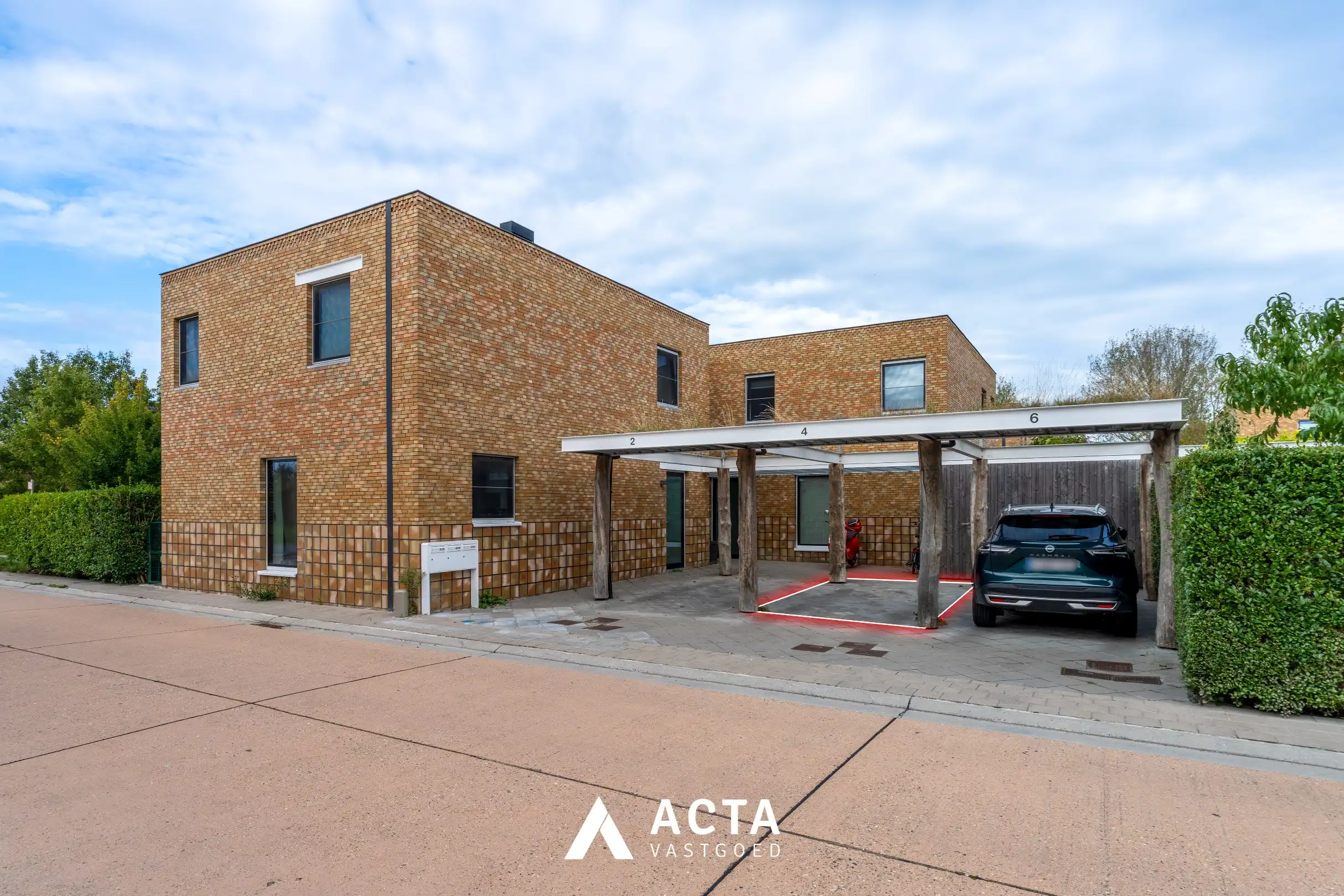 Instapklare halfopen gezinswoning in Baanhof in Oostende foto 24