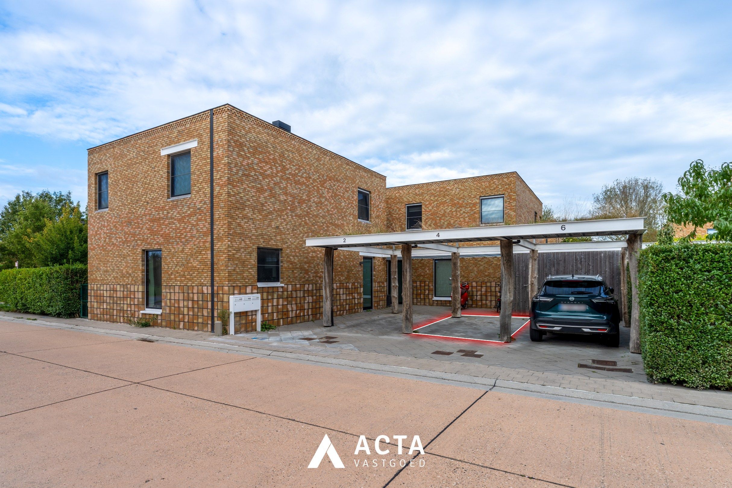 Instapklare halfopen gezinswoning in Baanhof in Oostende foto 24