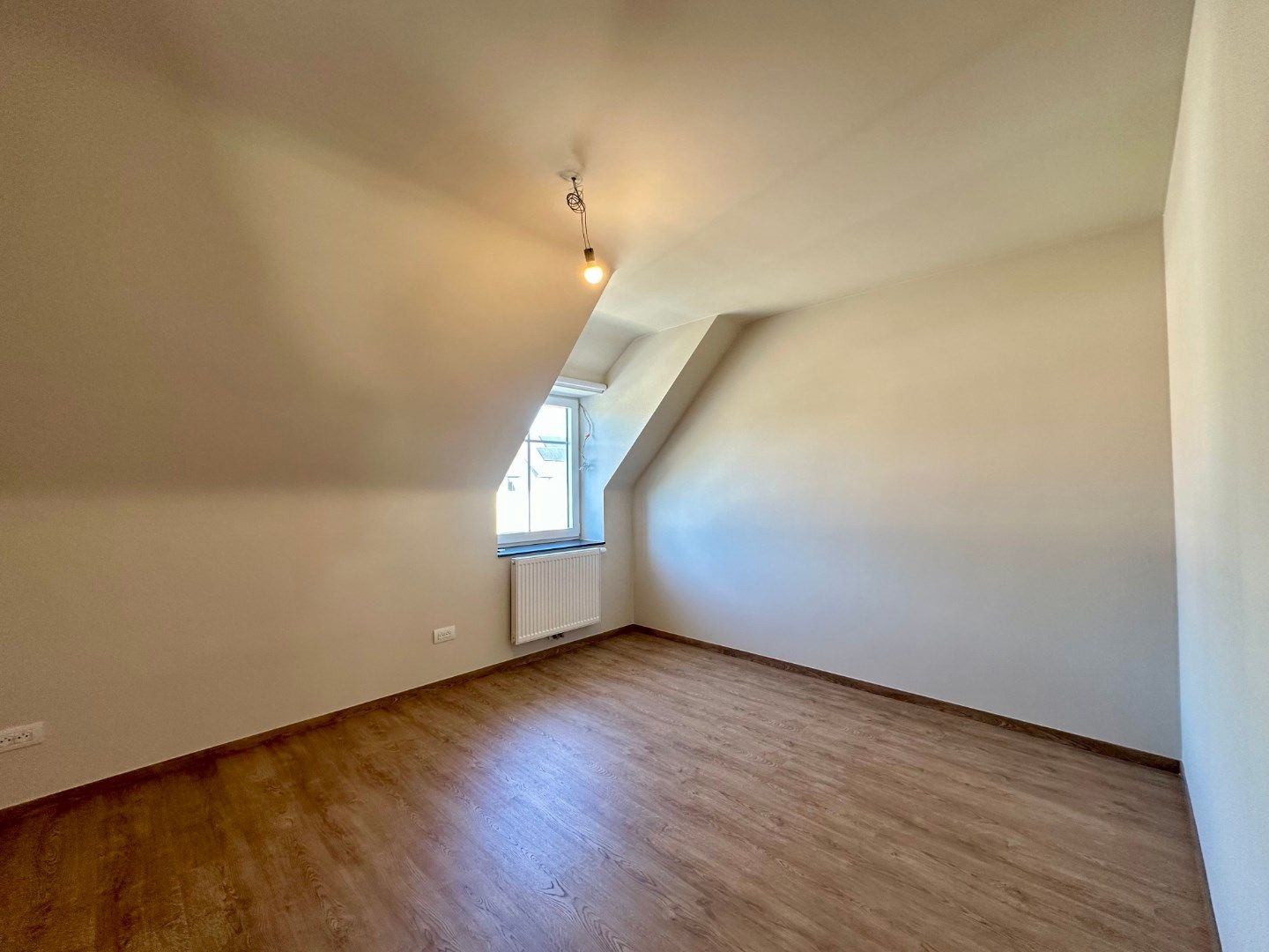 Nieuwbouwwoning in rustige woonwijk foto 13