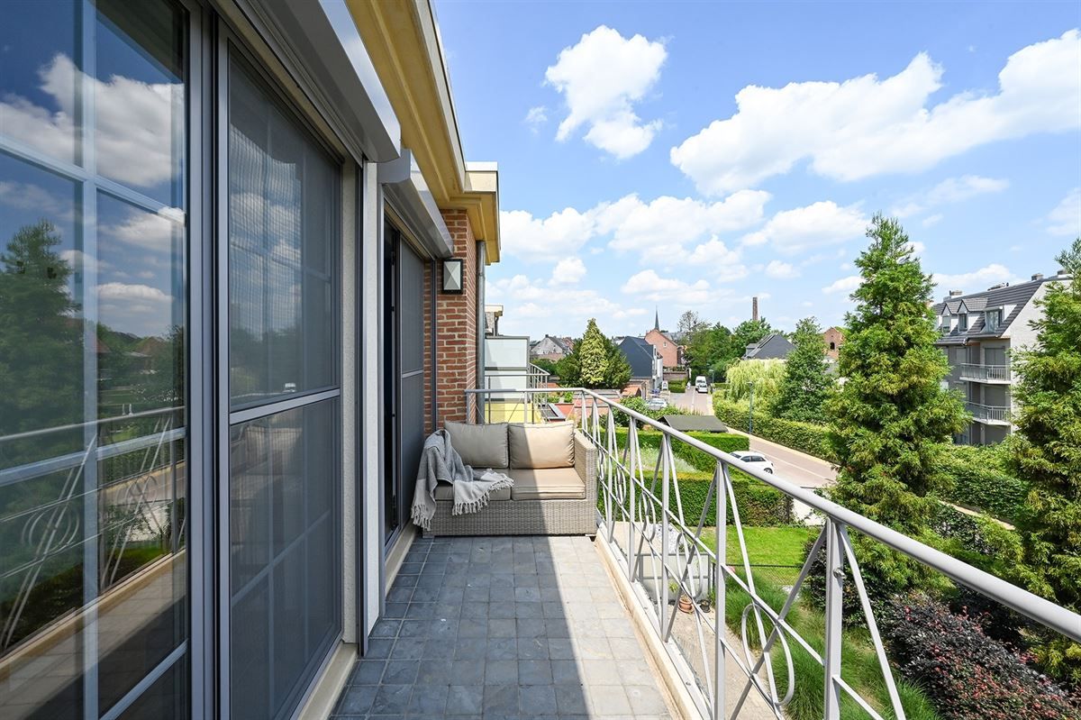 Stijlvol appartement met 2 slaapkamers, 2 terrassen en garageplaats foto 22