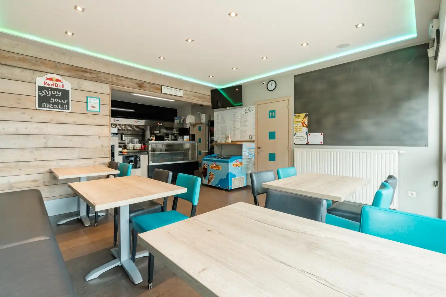 Bekende frituur met super mooi duplex appartement en zwembad te Achel foto 3