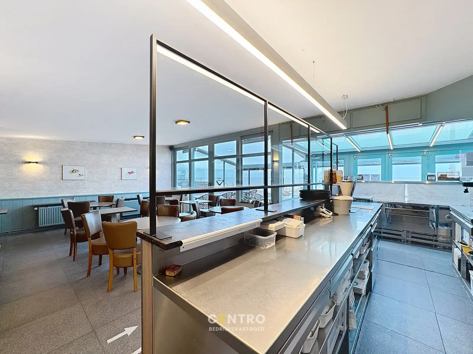 Verkoop handelspand IJssalon - Tearoom 't Zwart Schaap te Sint-Idesbald! foto 10