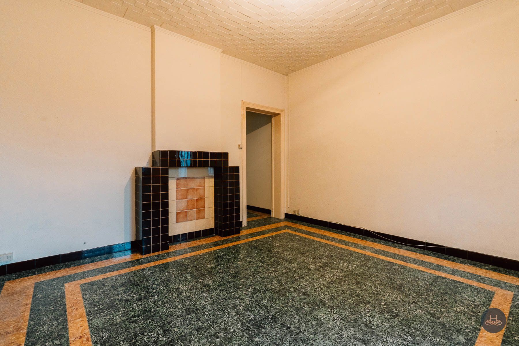 Renovatiewoning op knap perceel foto 4