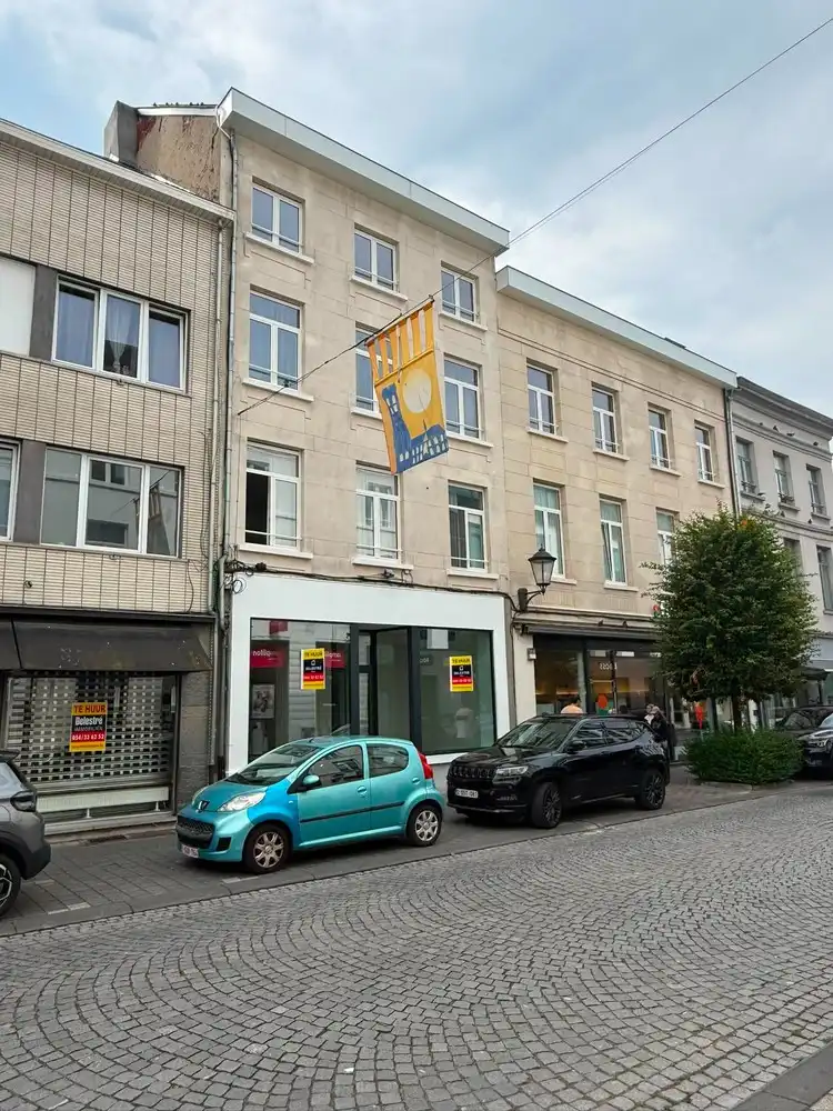 Instapklare handelsruimte van 65 m² te huur foto 4