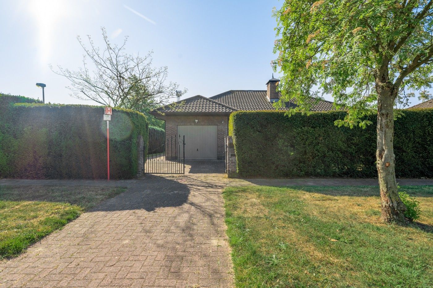 Vrijstaande laagbouwwoning met 3 slpk., tuin en inpandige garage foto 30