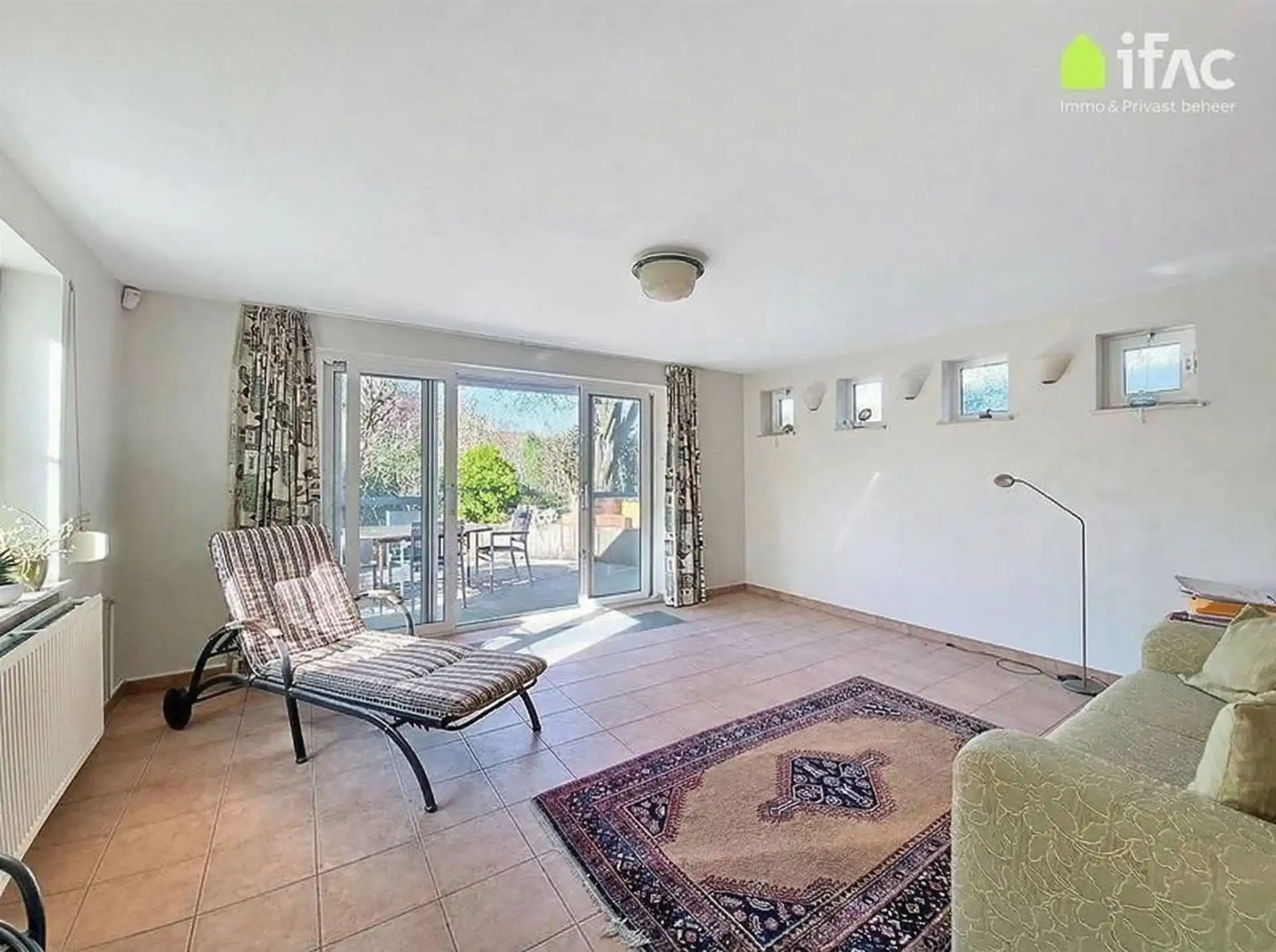 Rustig gelegen villa met atelier ±60m² op 10,25a foto 10