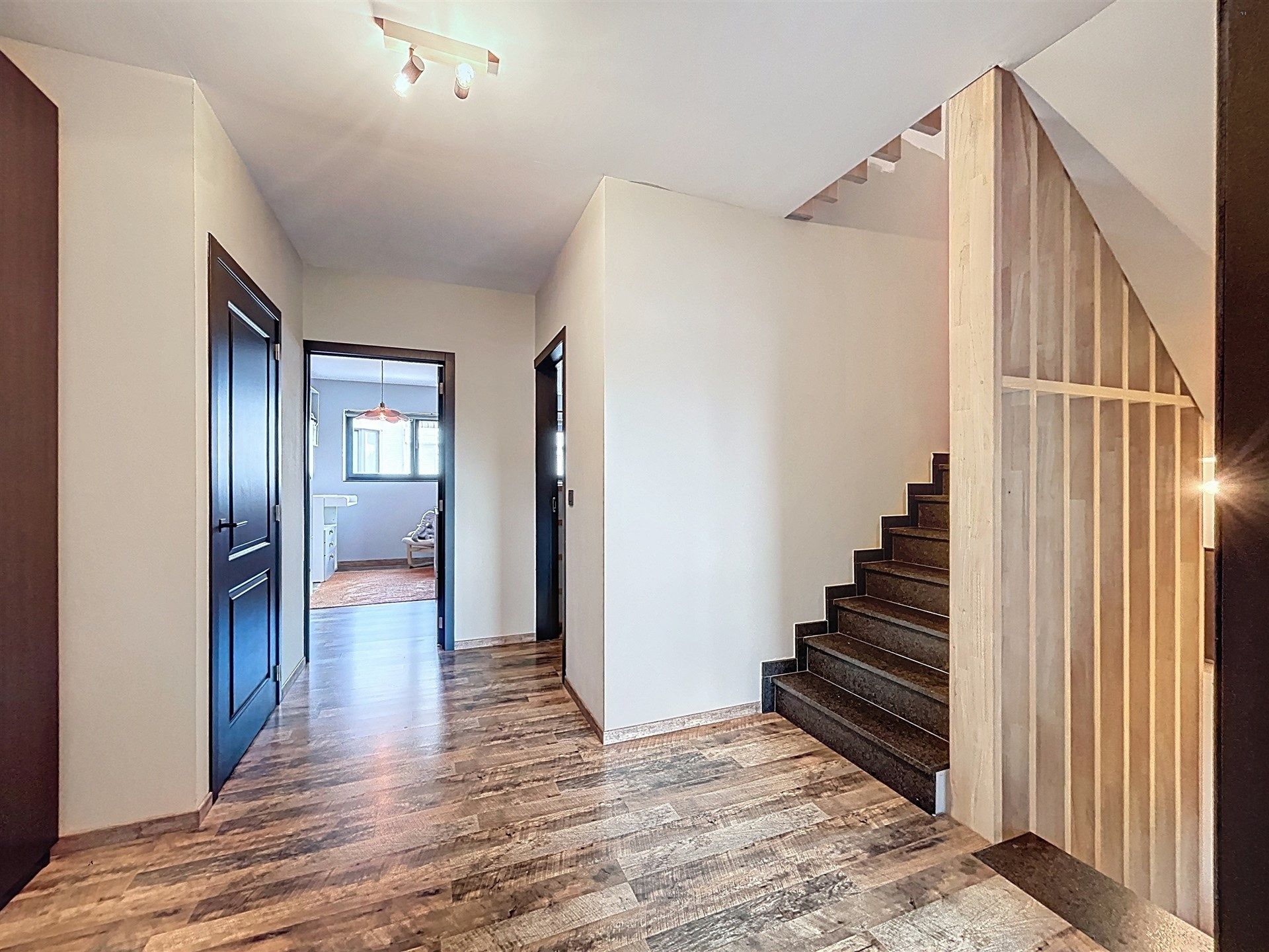 Ruime -BEN-woning met 4 slaapkamers met zuidwest tuin en overdekte carport op toplocatie foto 14