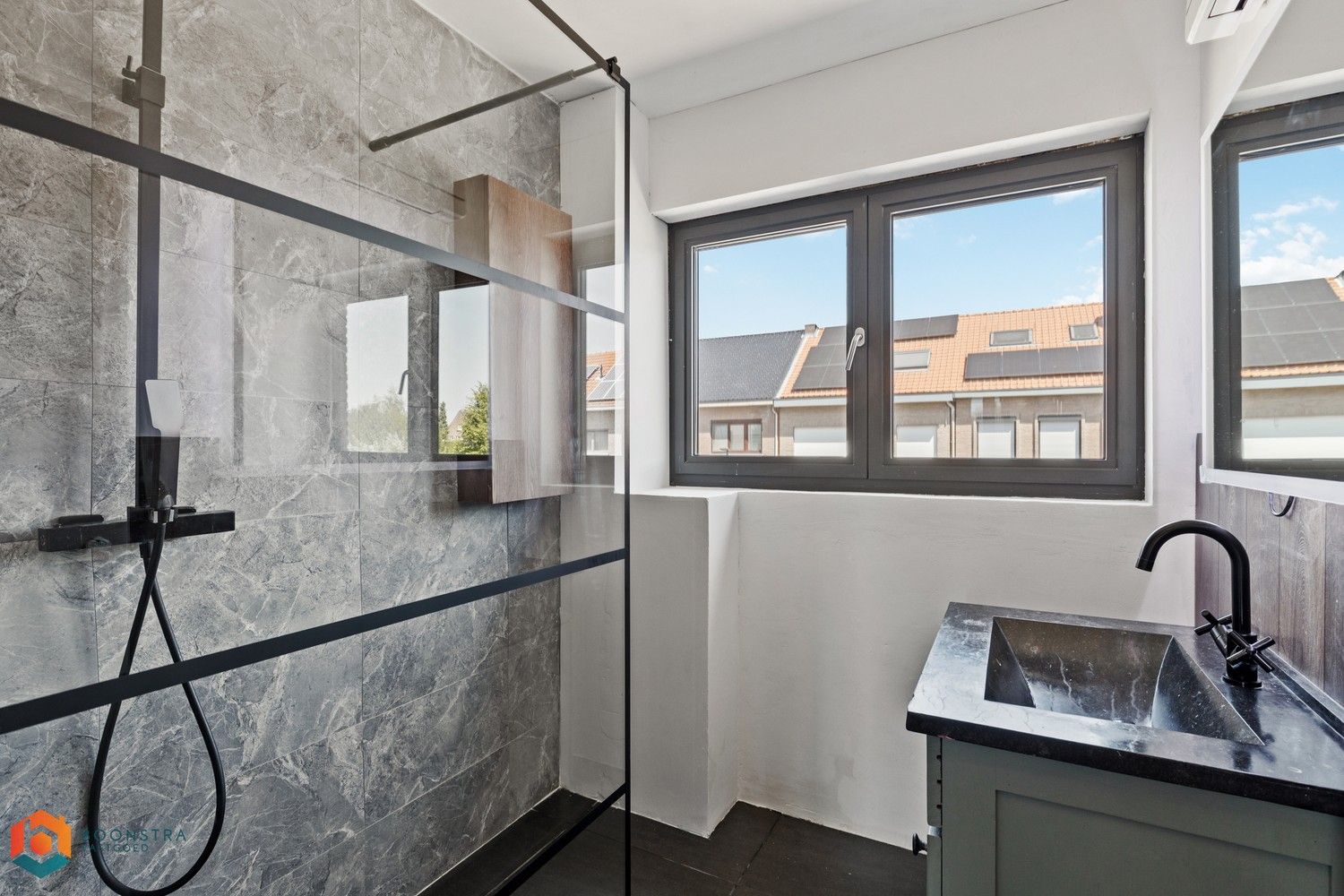 Energiezuinige woning met 5 slpkrs en leuke tuin te Kontich foto 13