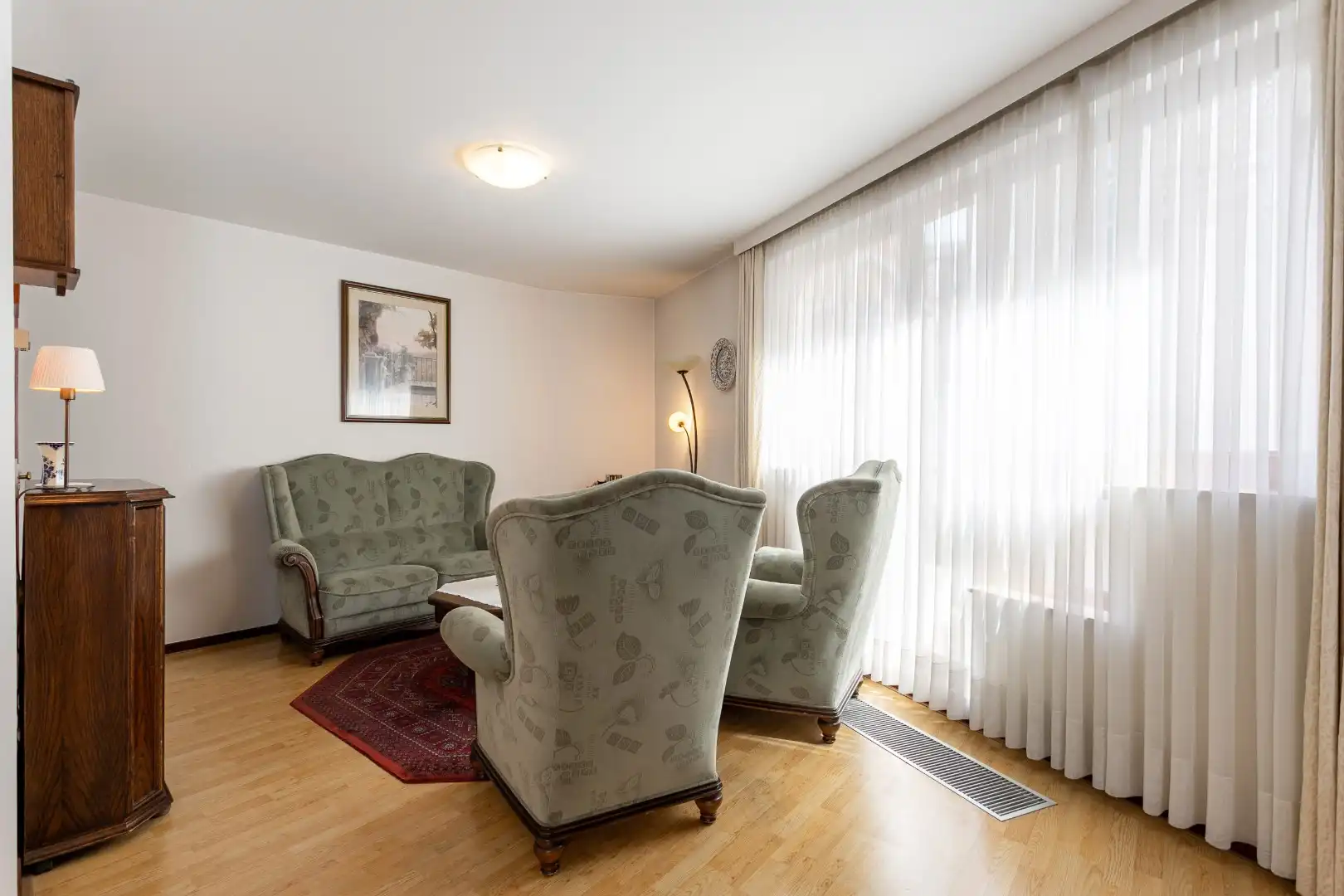 Ruim 3-slaapkamerappartement (EPC C) met terras en uniek zicht op de basiliek in hartje Halle foto 6