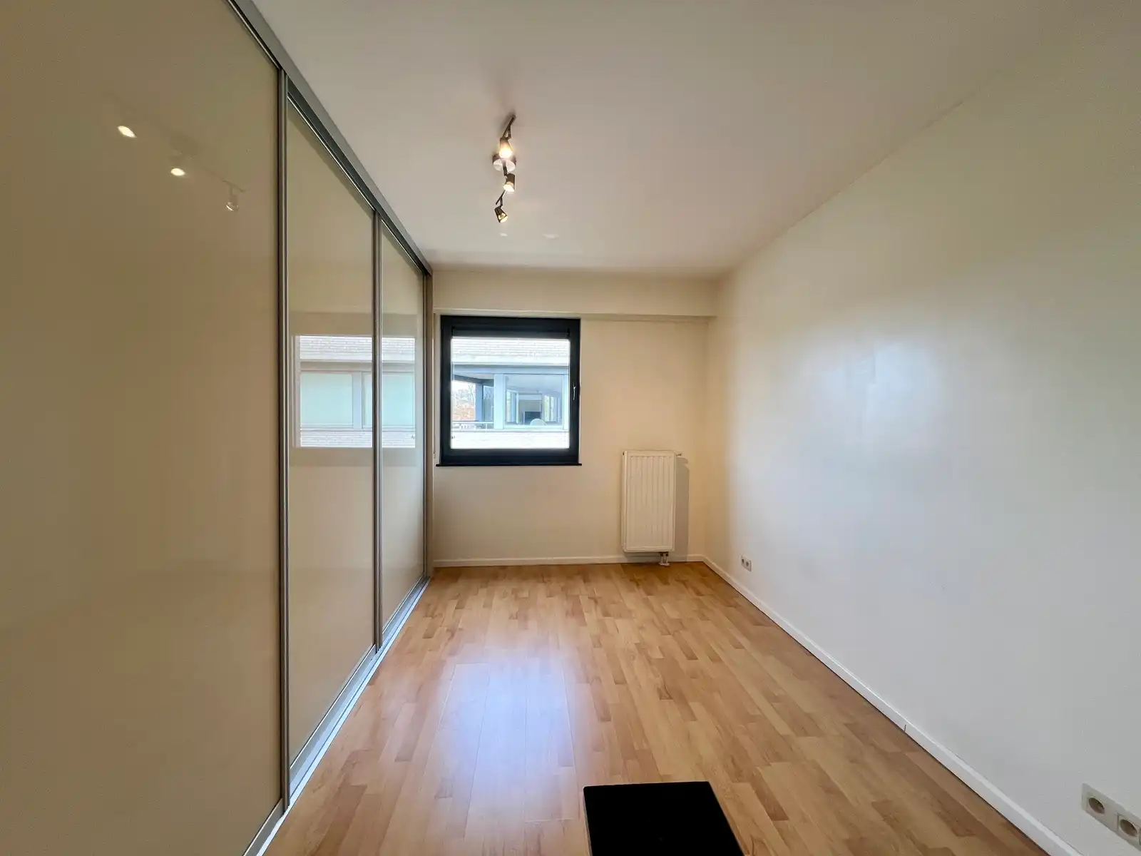 1-slaapkamer appartement te huur in doodlopende straat foto 10