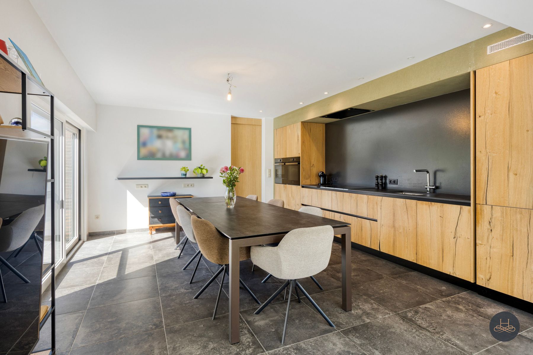 Energiezuinige en zeer ruime woning met fantastische tuin foto 6