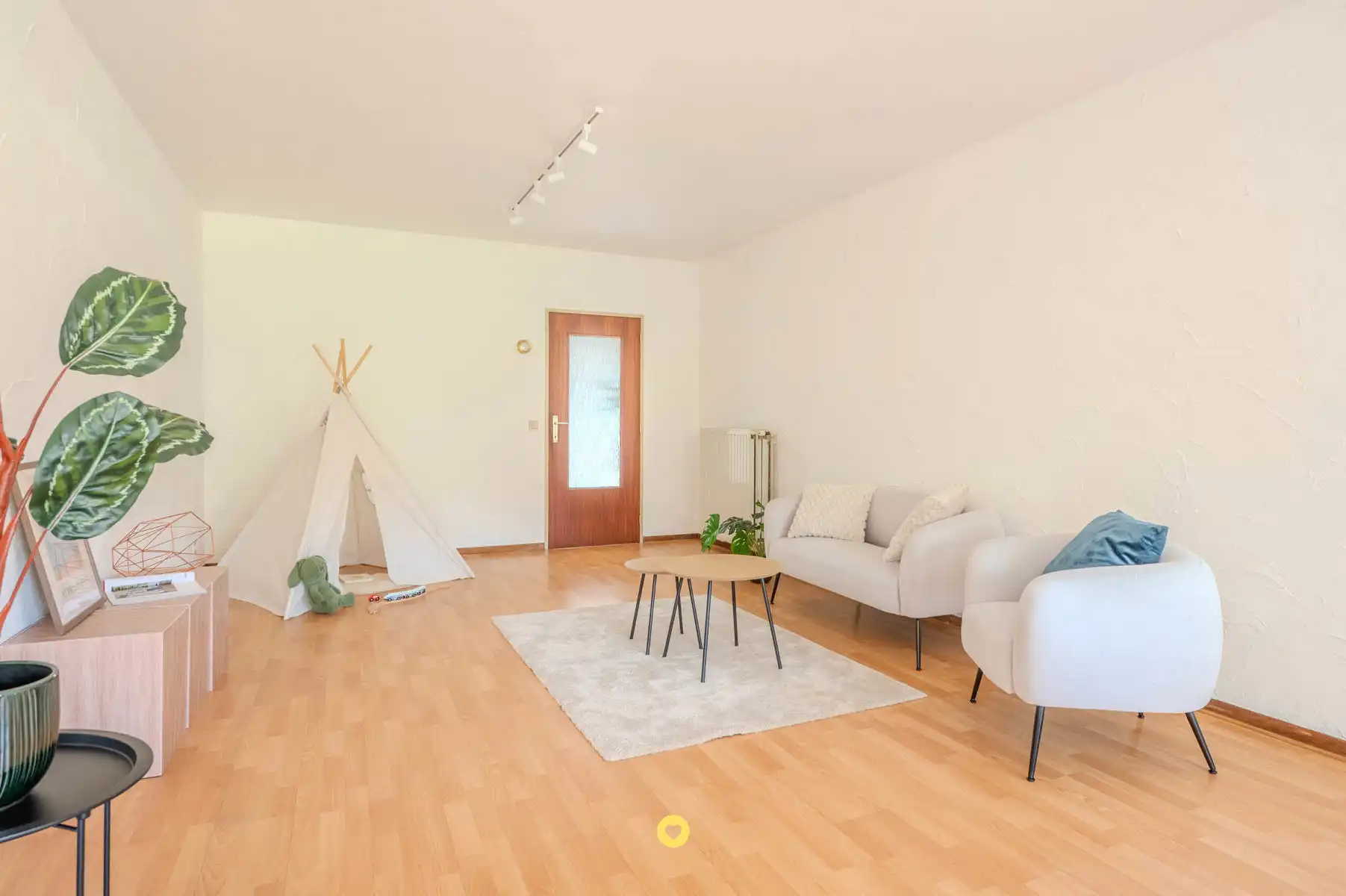 Op te frissen woning met 3 SLK's & zolder met potentieel foto 5